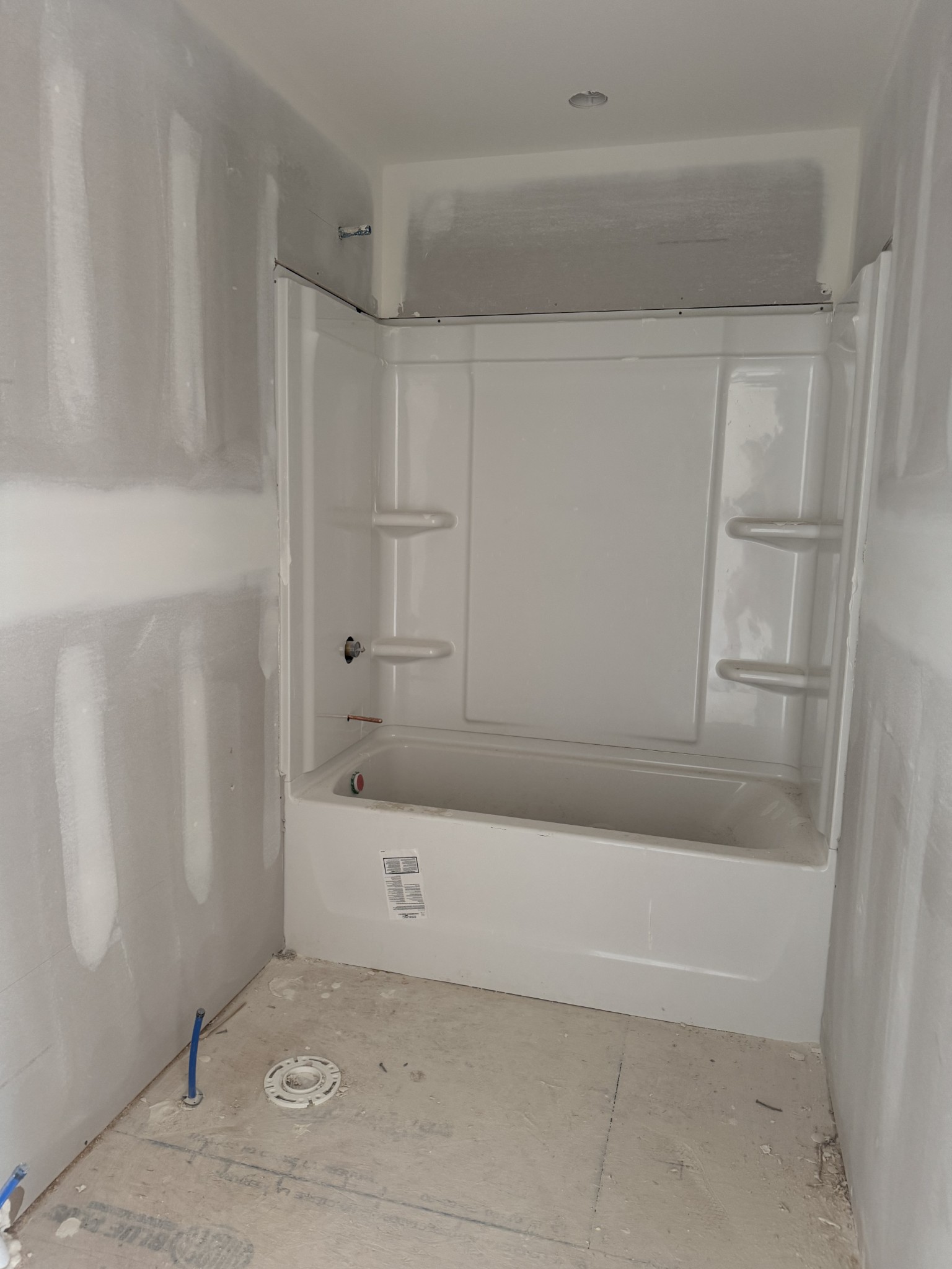 Clarksville, Tennessee 37040, United States, 5 Bedrooms Bedrooms, ,3 BathroomsBathrooms,Residential,Active,195985