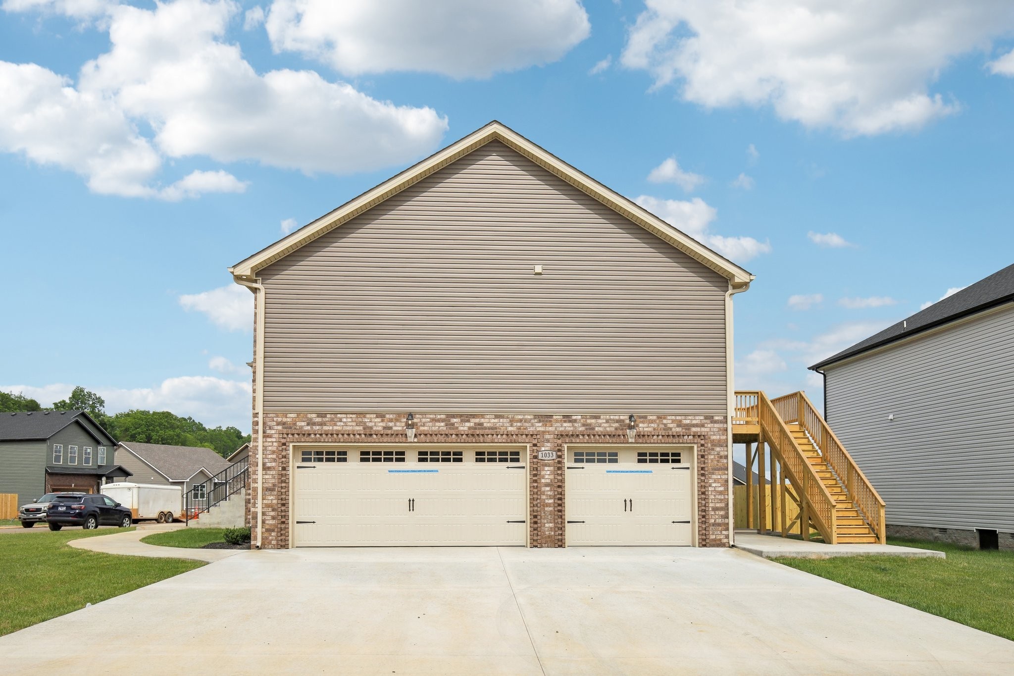 Clarksville, Tennessee 37040, United States, 5 Bedrooms Bedrooms, ,3 BathroomsBathrooms,Residential,Active,195985