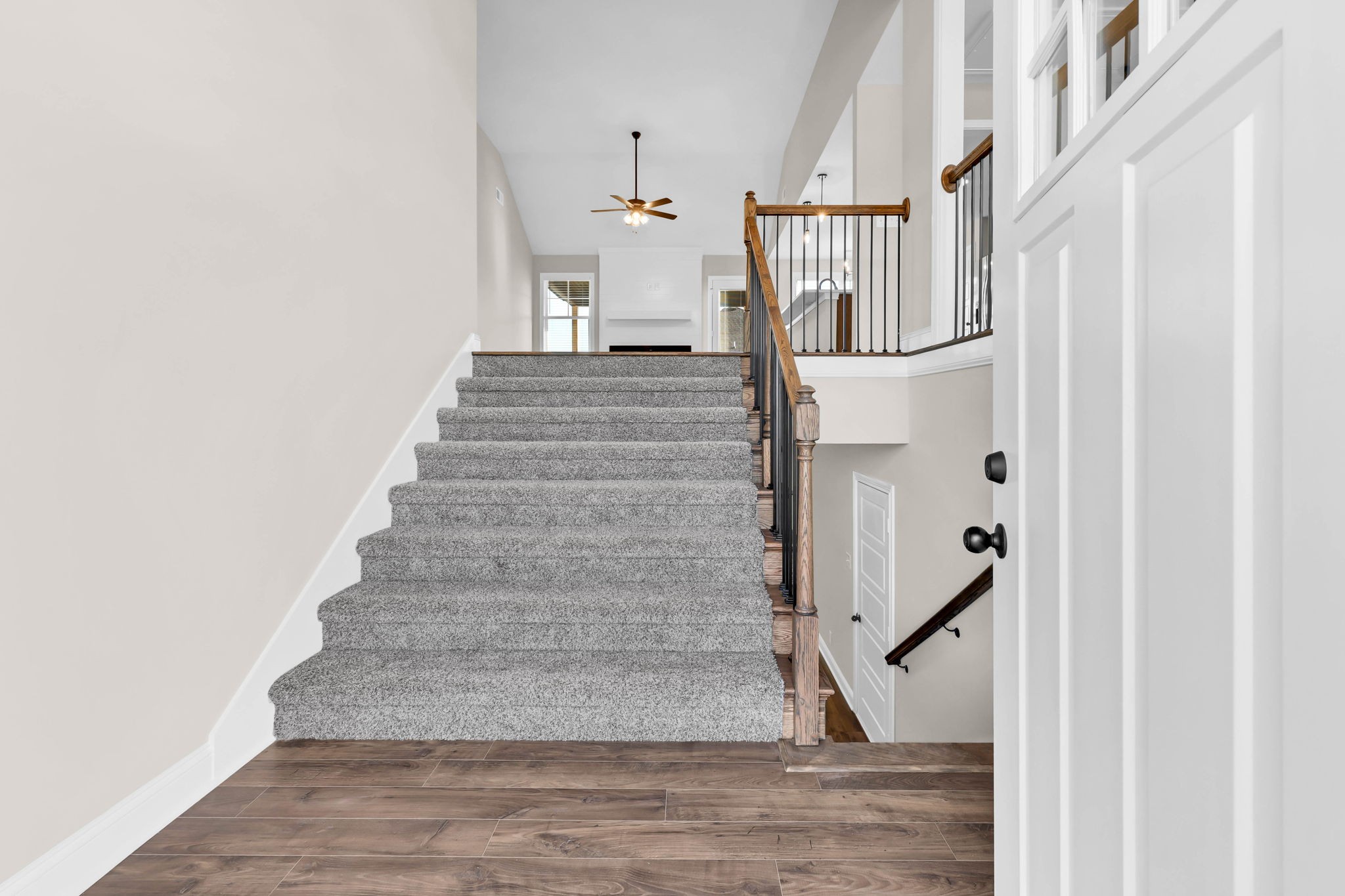 Clarksville, Tennessee 37040, United States, 5 Bedrooms Bedrooms, ,3 BathroomsBathrooms,Residential,Active,195985