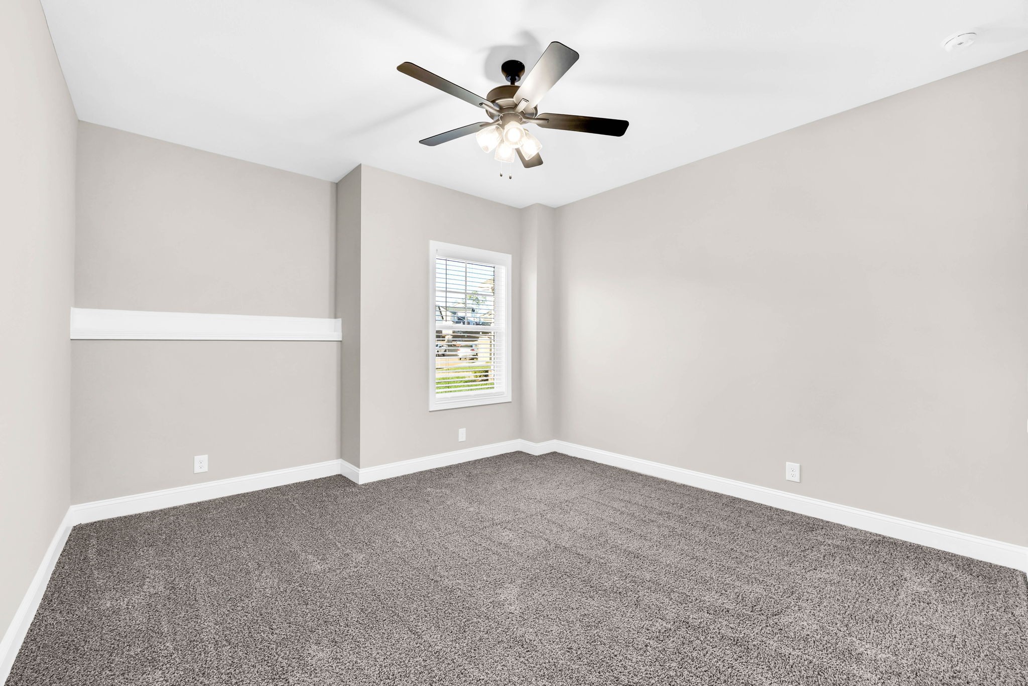 Clarksville, Tennessee 37040, United States, 5 Bedrooms Bedrooms, ,3 BathroomsBathrooms,Residential,Active,195985