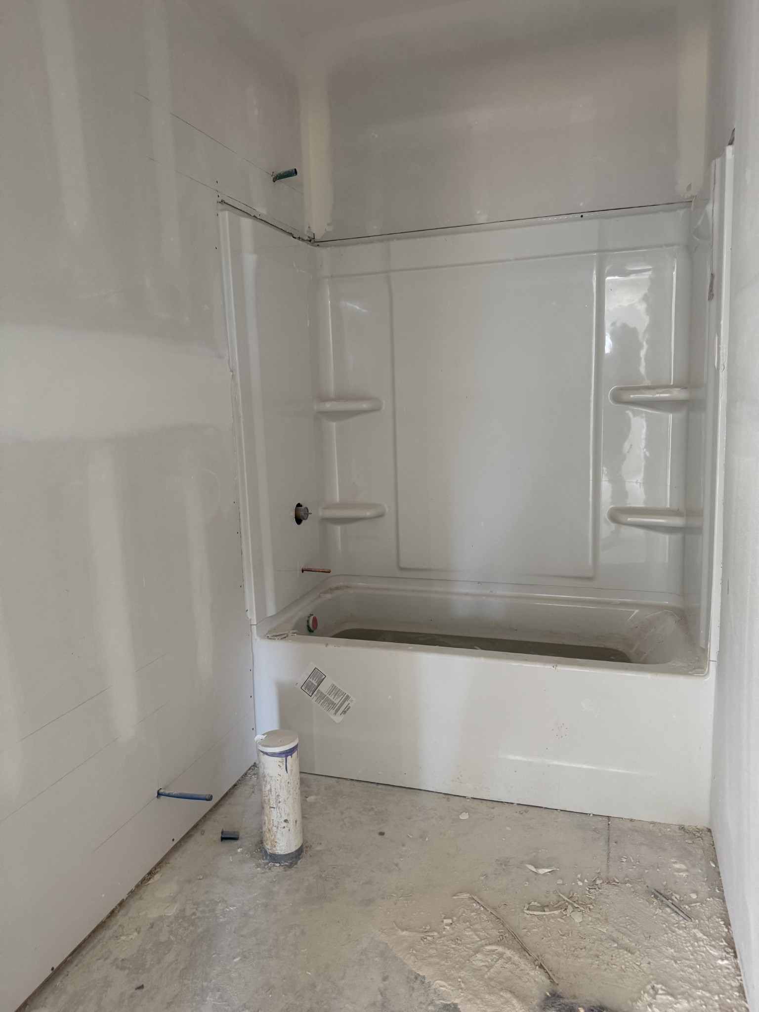 Clarksville, Tennessee 37040, United States, 5 Bedrooms Bedrooms, ,3 BathroomsBathrooms,Residential,Active,195985