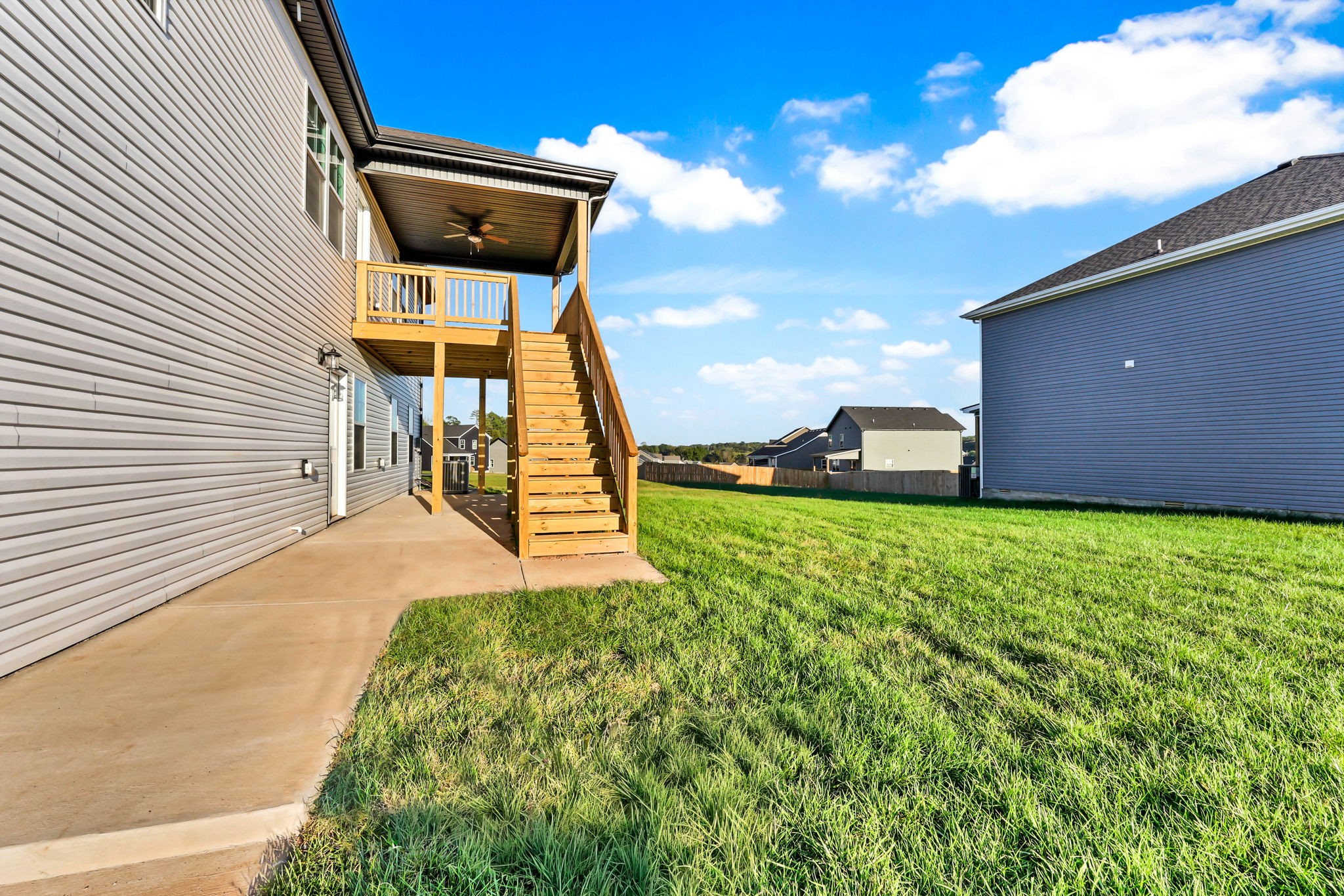 Clarksville, Tennessee 37040, United States, 5 Bedrooms Bedrooms, ,3 BathroomsBathrooms,Residential,Active,195985