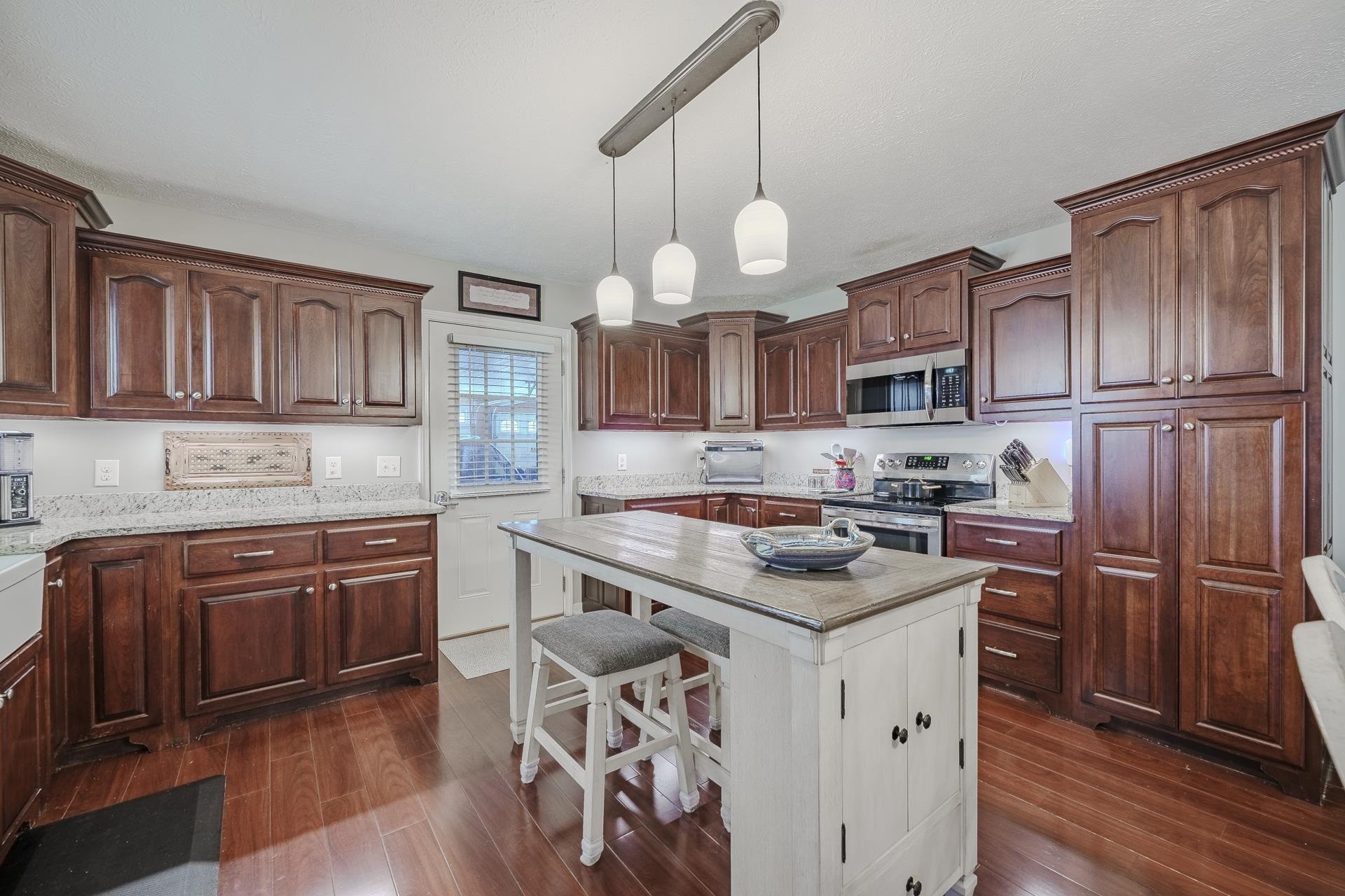 825 RAYMOND MCANALLY RD