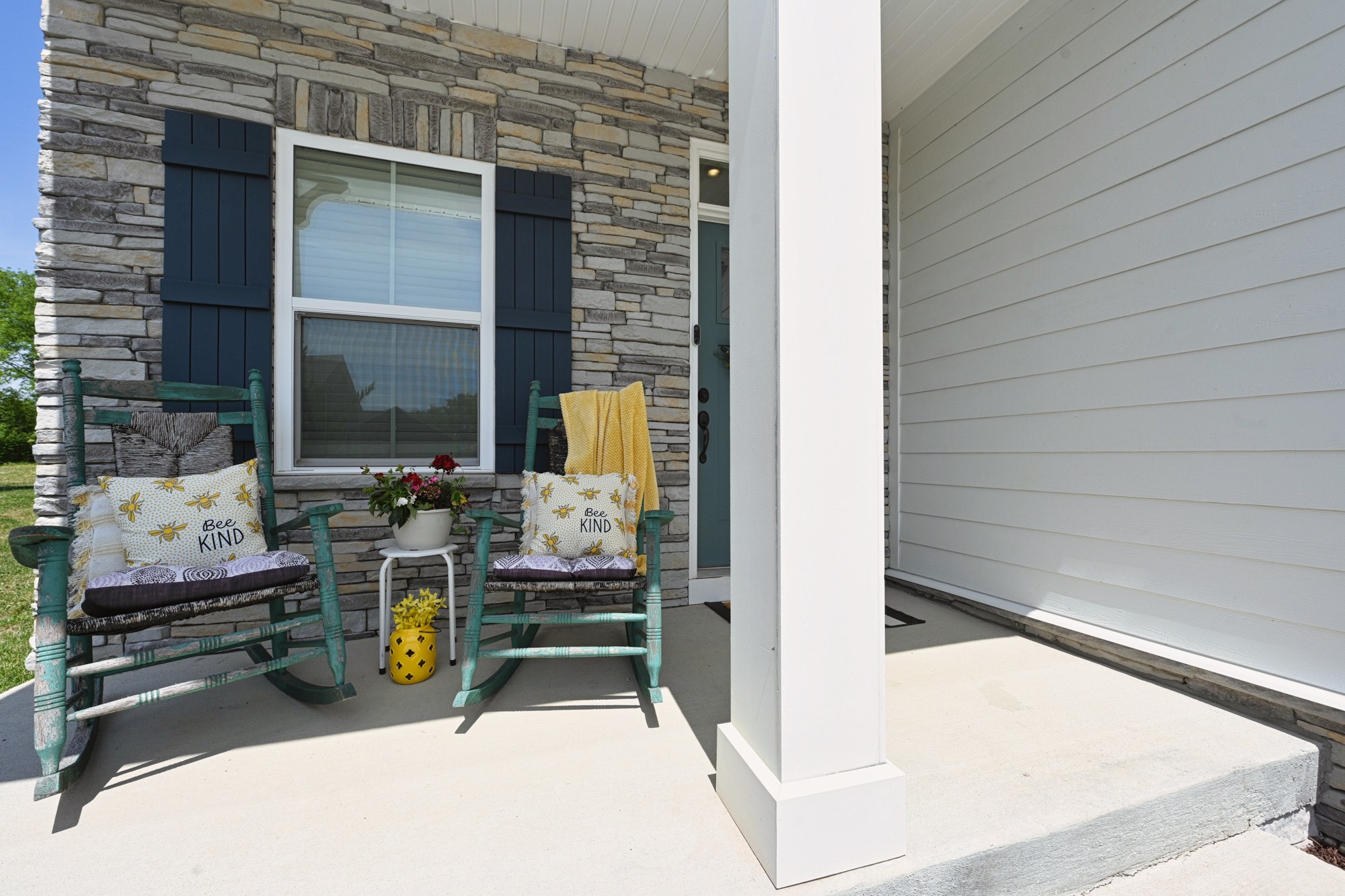 348 Oakley Dr