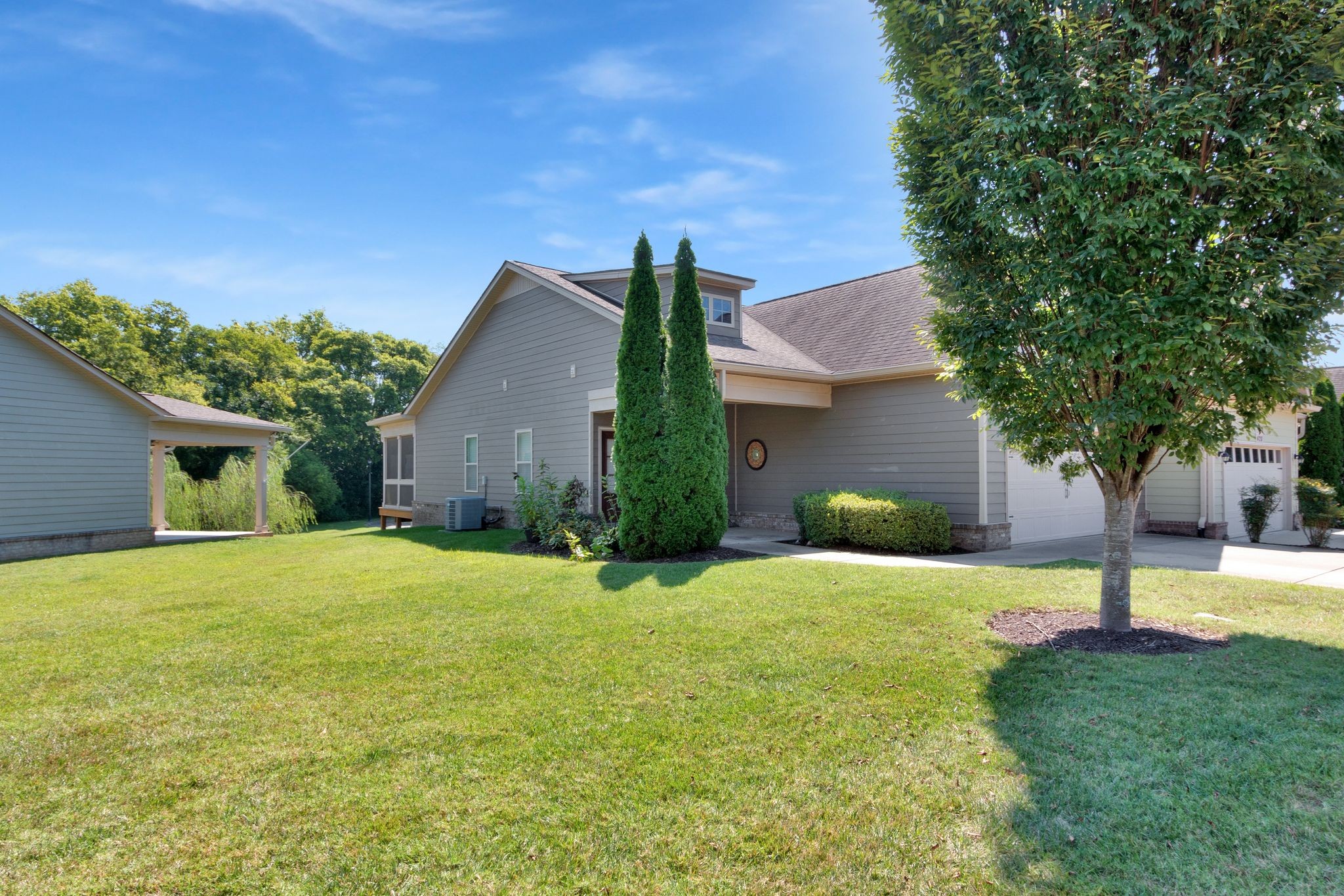 422 Bruce Dr