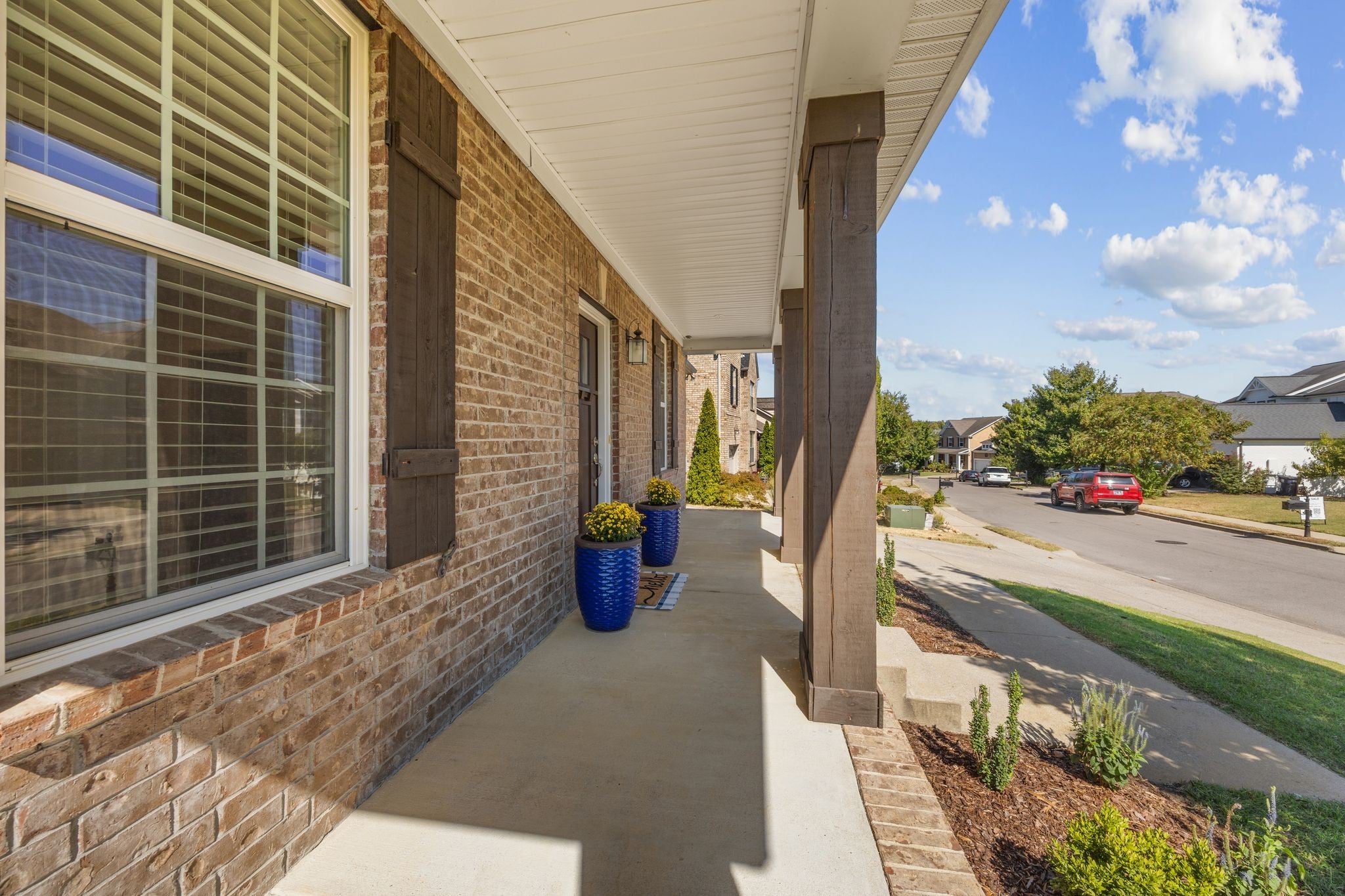 2013 Devonwood Ln