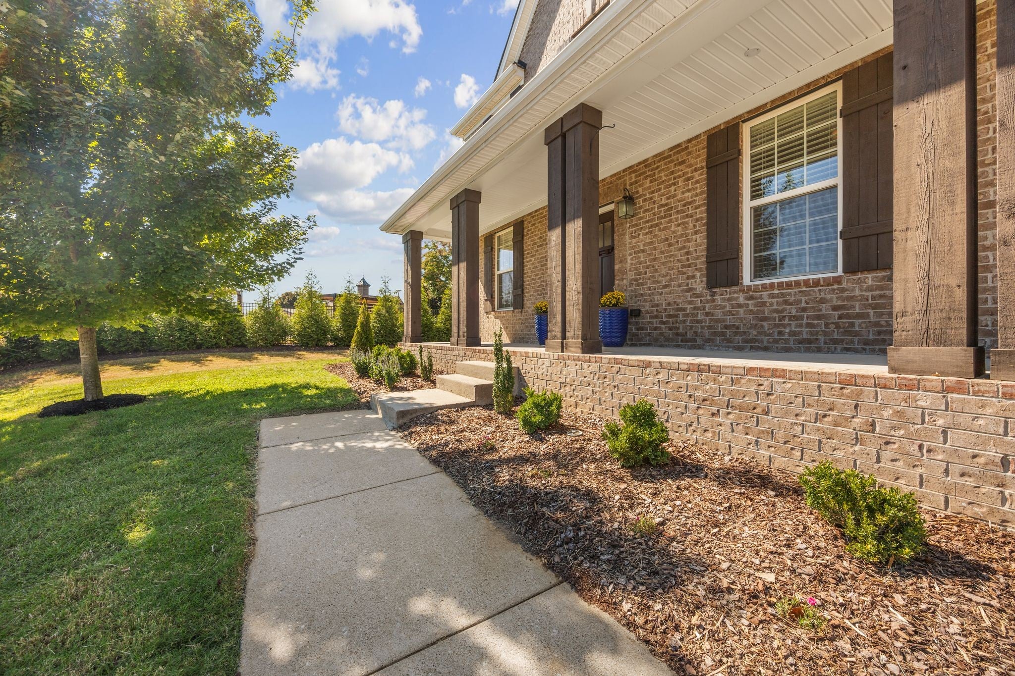 2013 Devonwood Ln