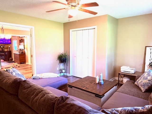 714 Howell Hill Rd