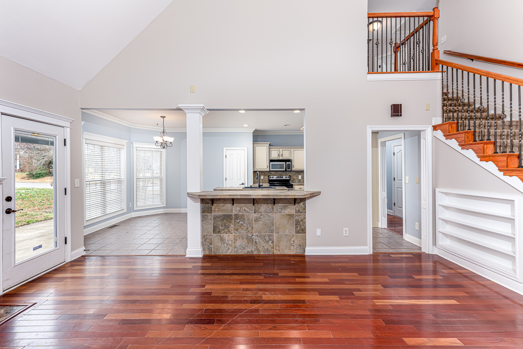 1094 Drakes Cove Rd S