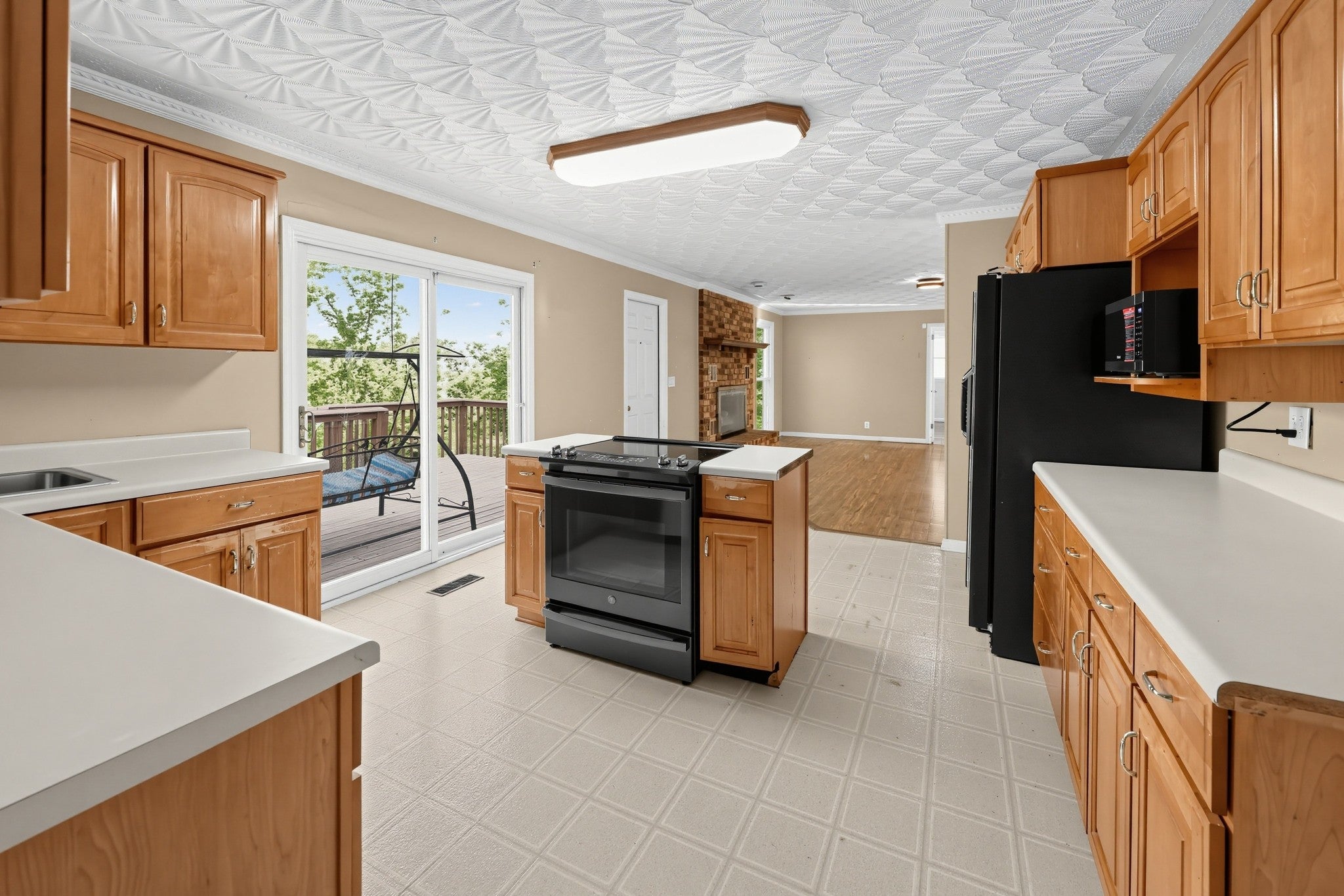 1103 Clearview Dr