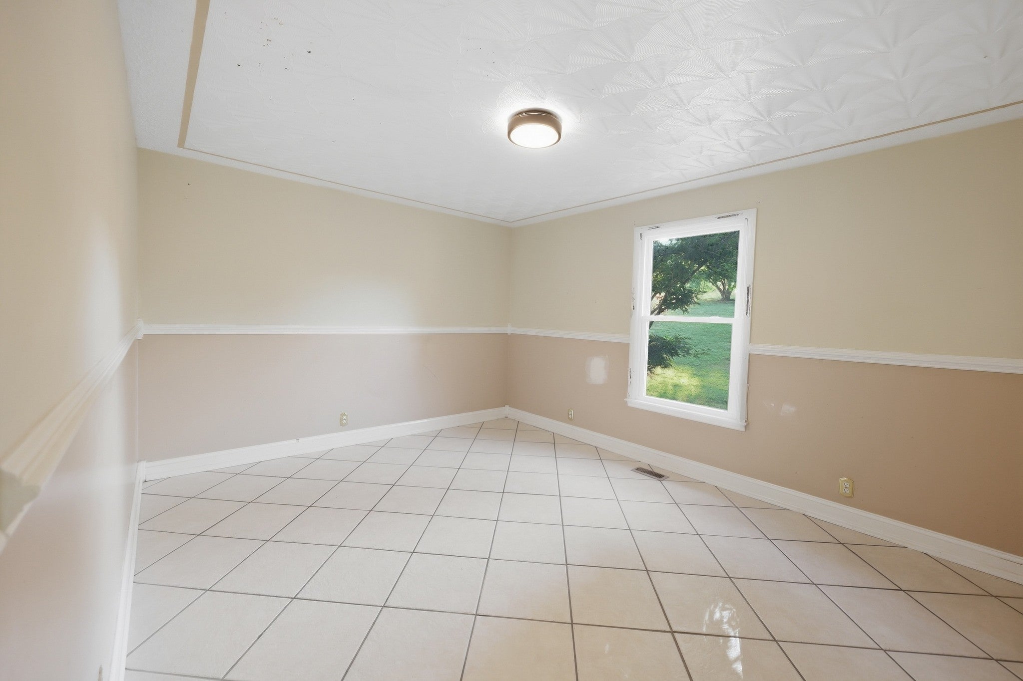 1103 Clearview Dr