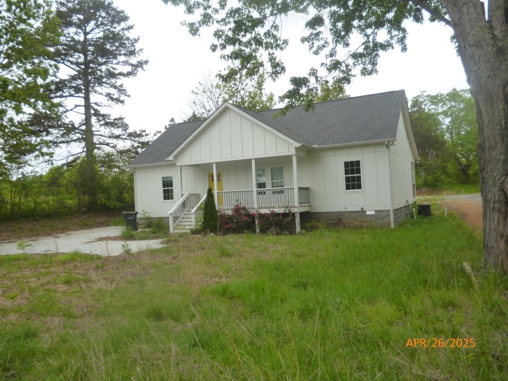 124 John Oliver Dr