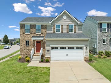 2813 Winterberry Dr Columbia TN 38401