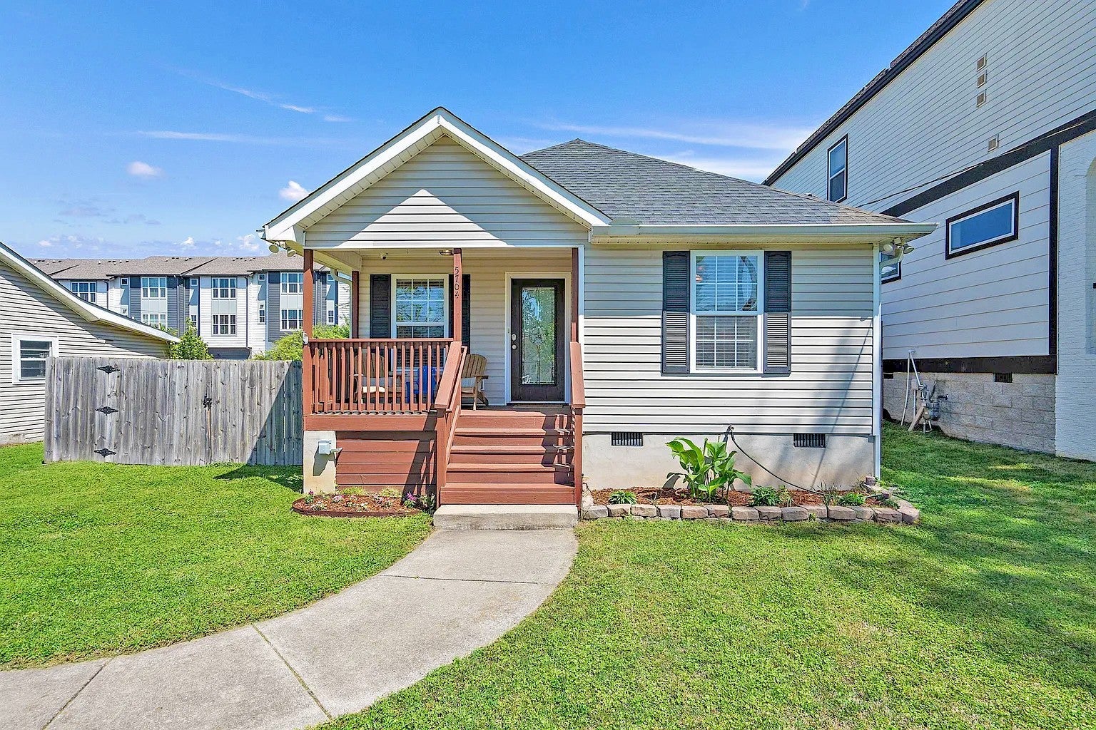 3-bed listing at 5704 Tennessee Ave, Nashville