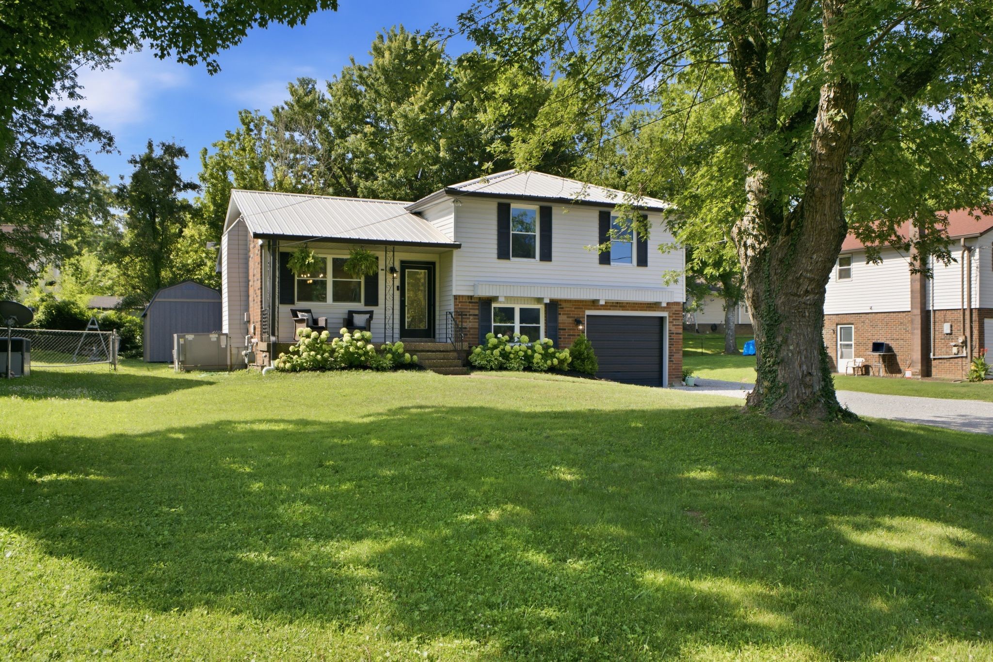 4-bed home for sale in Franklin, TN 37064, 114 Flintlock Dr 114 Flintlock Dr, Franklin TN 37064 4-bed home, photo 2 of 30