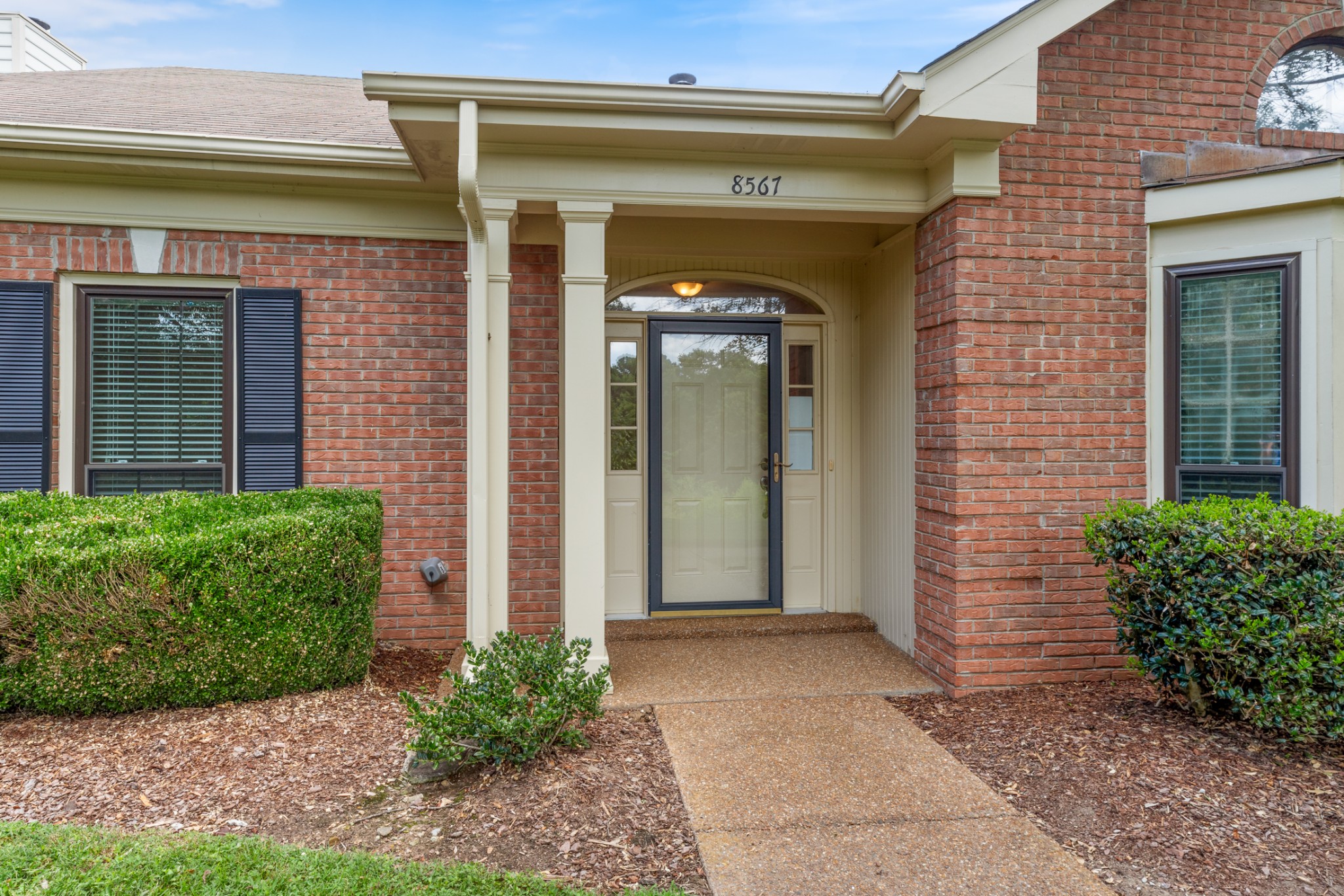 8567 Sawyer Brown Rd