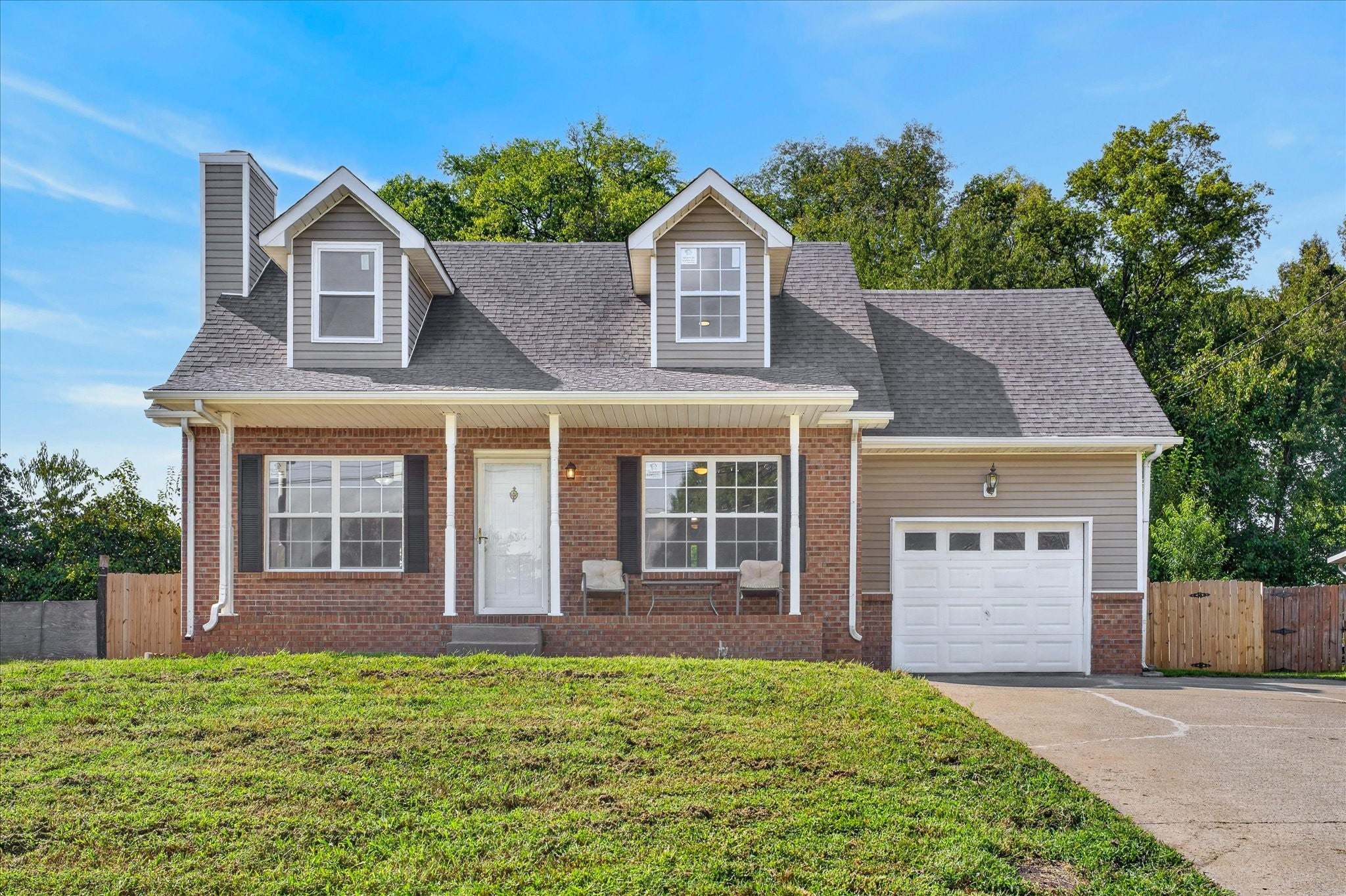 1228 Marla Dr