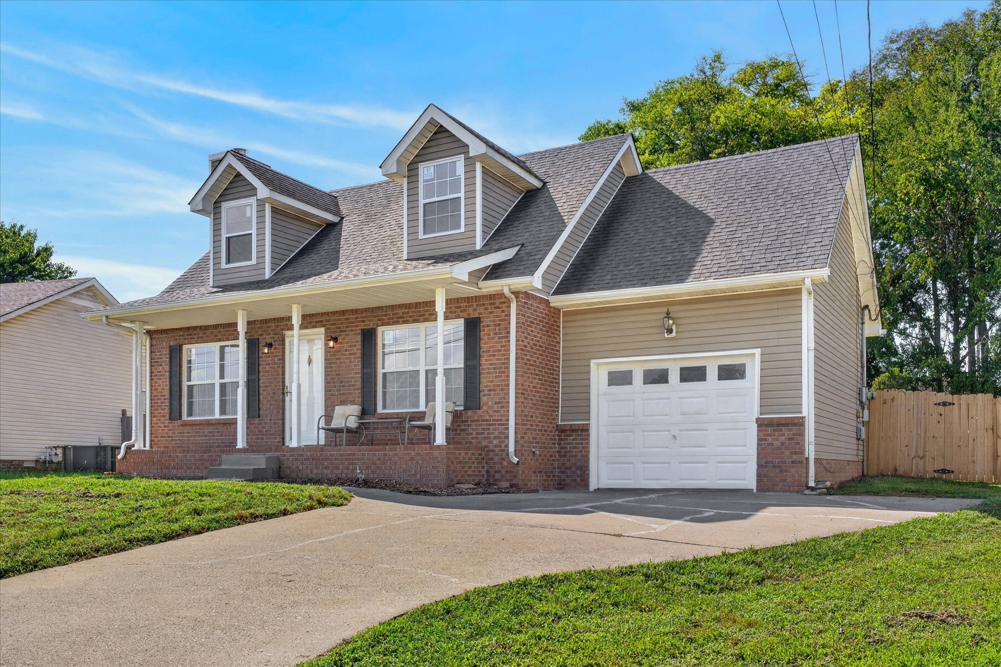 1228 Marla Dr