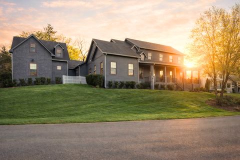 111 Harlinsdale Ct Franklin TN 37069