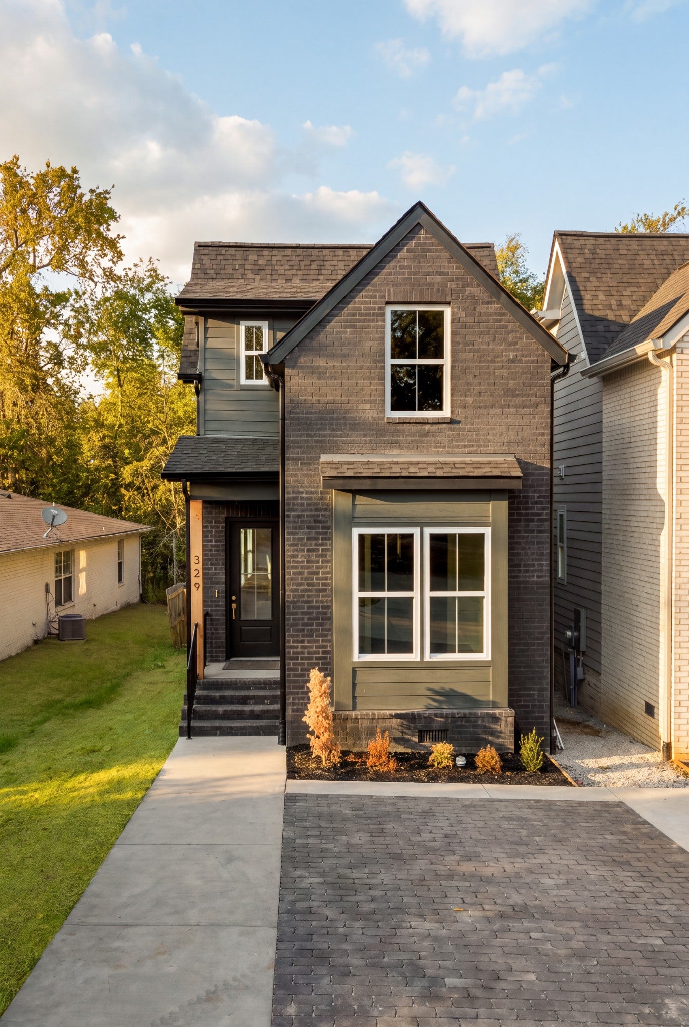 329 Queen Ave