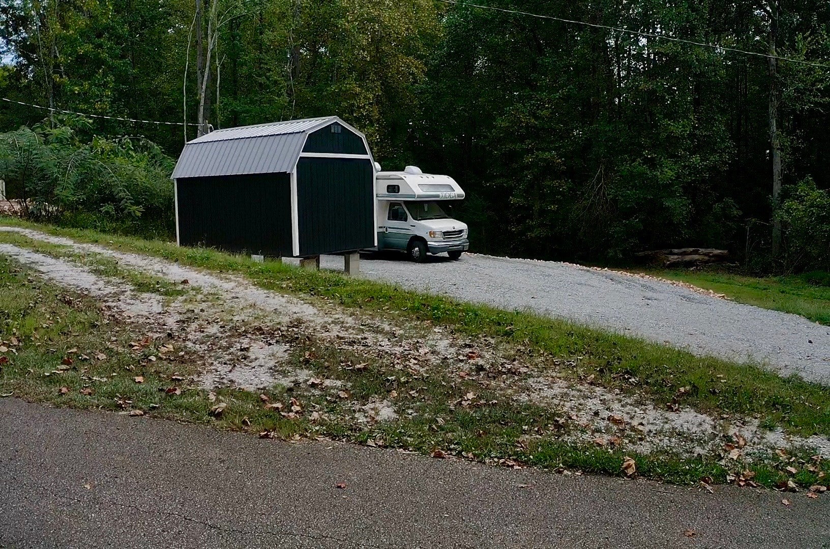 60 Whippoorwill Ln