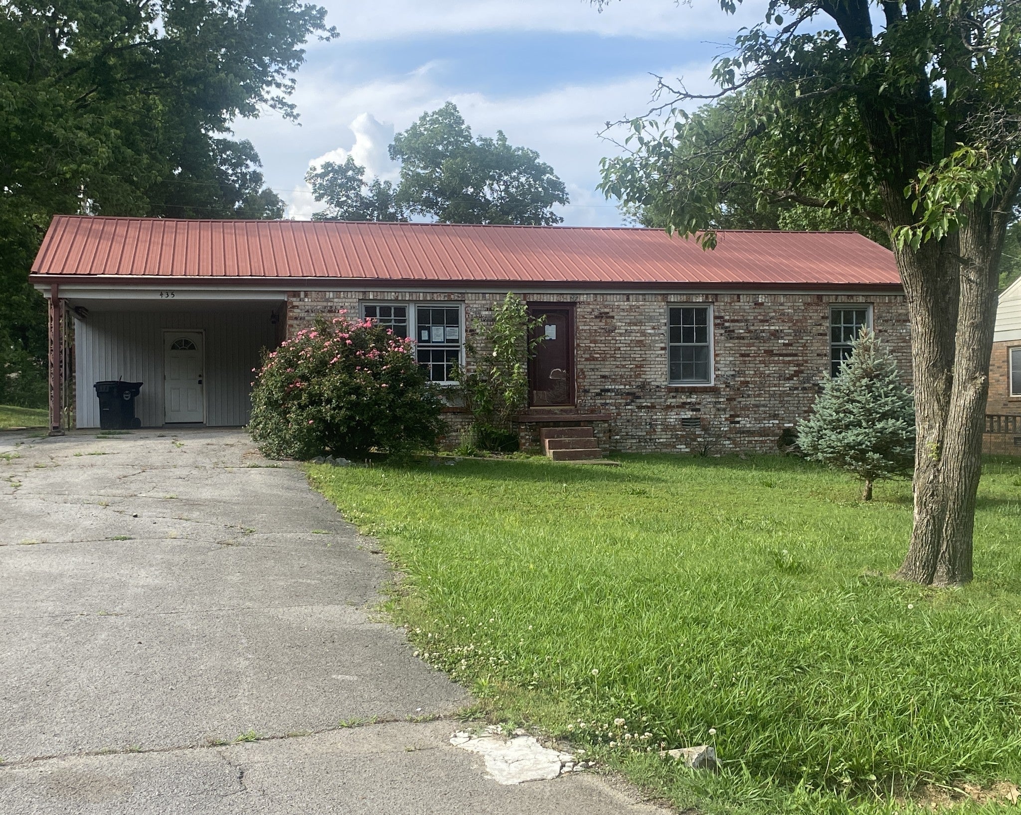 435 Ashe Ave