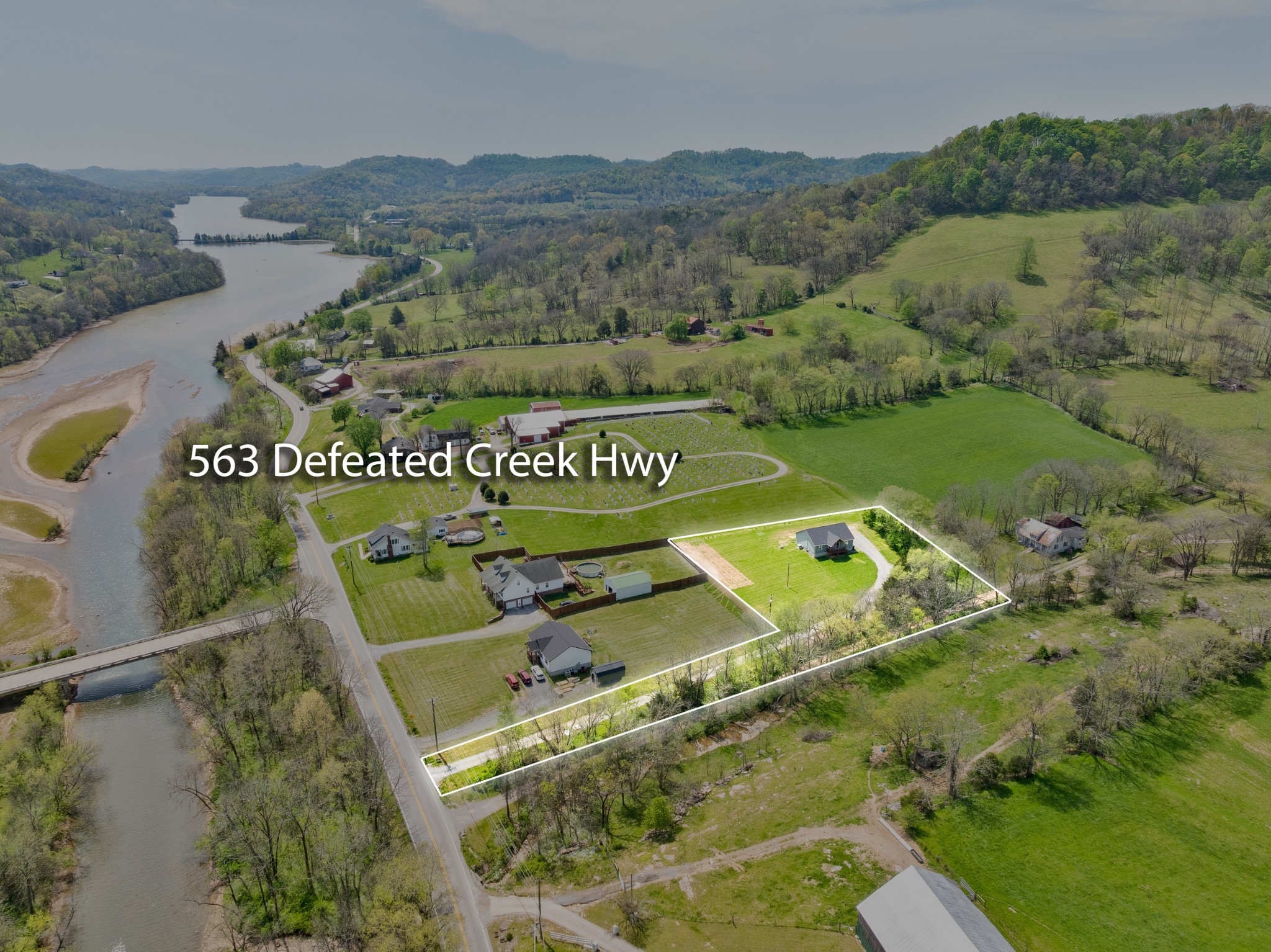 563 Defeated Creek Hwy