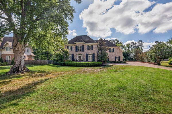 6003 CARGILE RD, NASHVILLE, TN 37205 - Image b2e8b2dc393bb09820159830a3e2b728/956863755