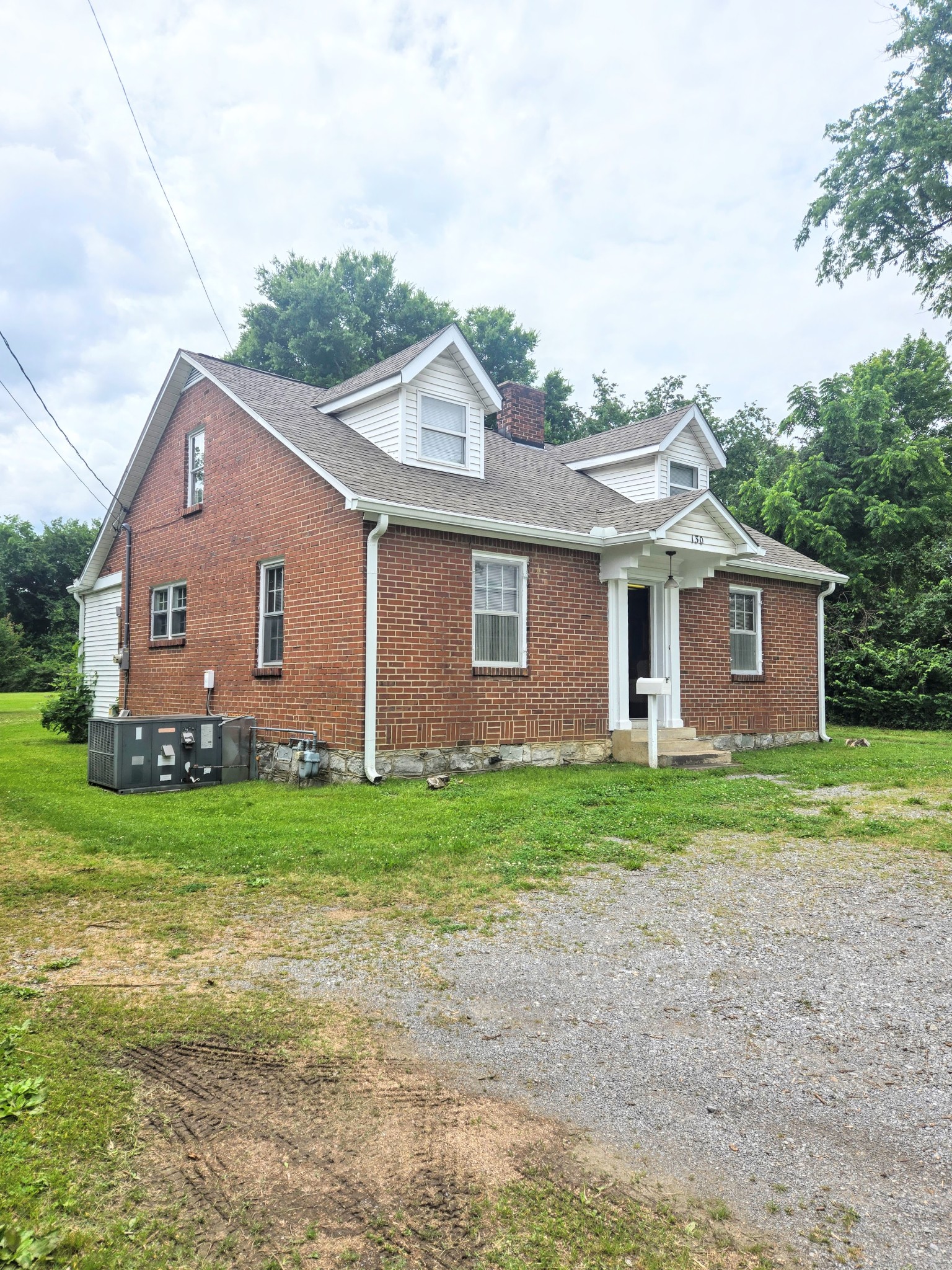 130 Walton Ferry Rd