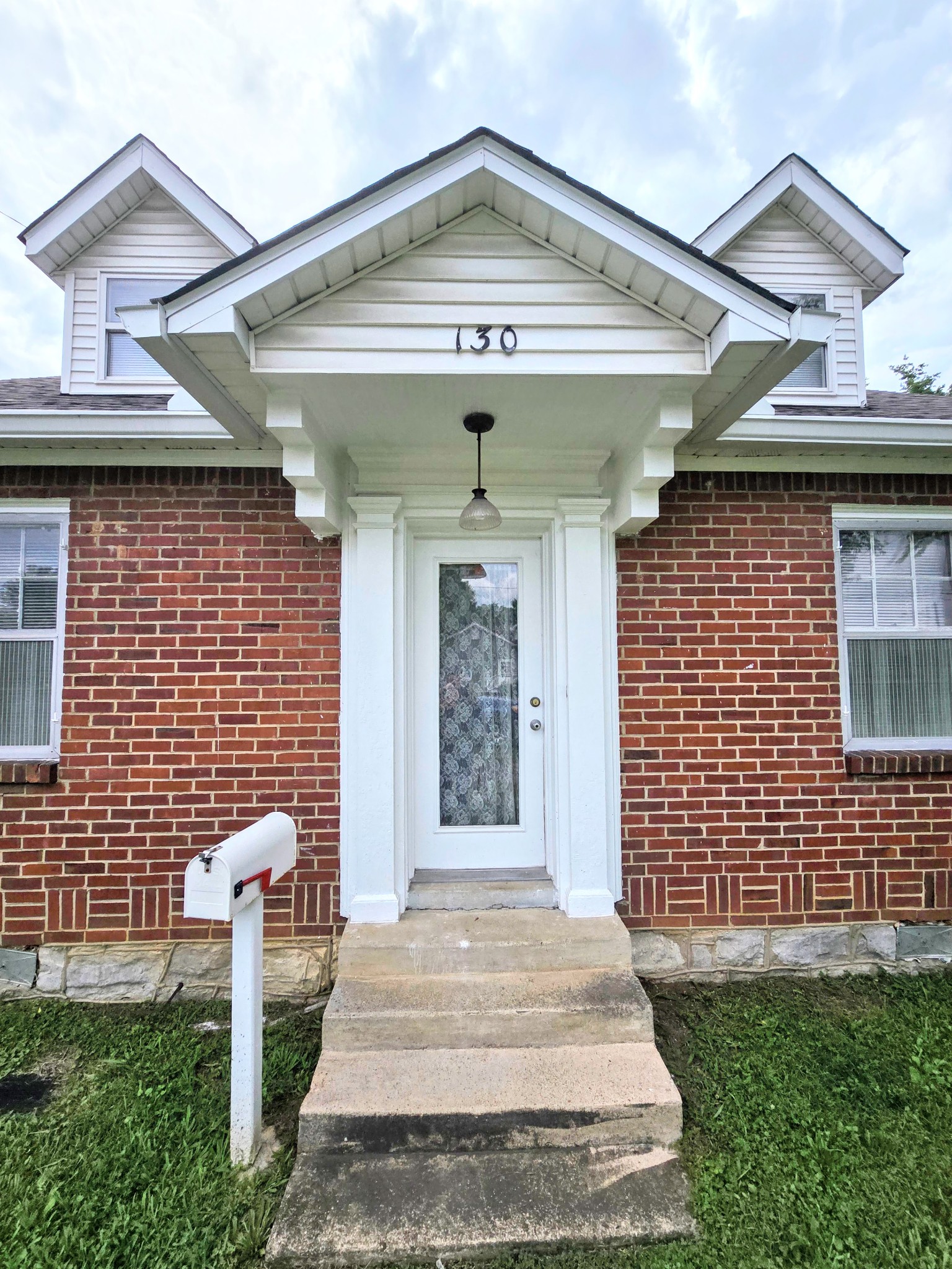 130 Walton Ferry Rd