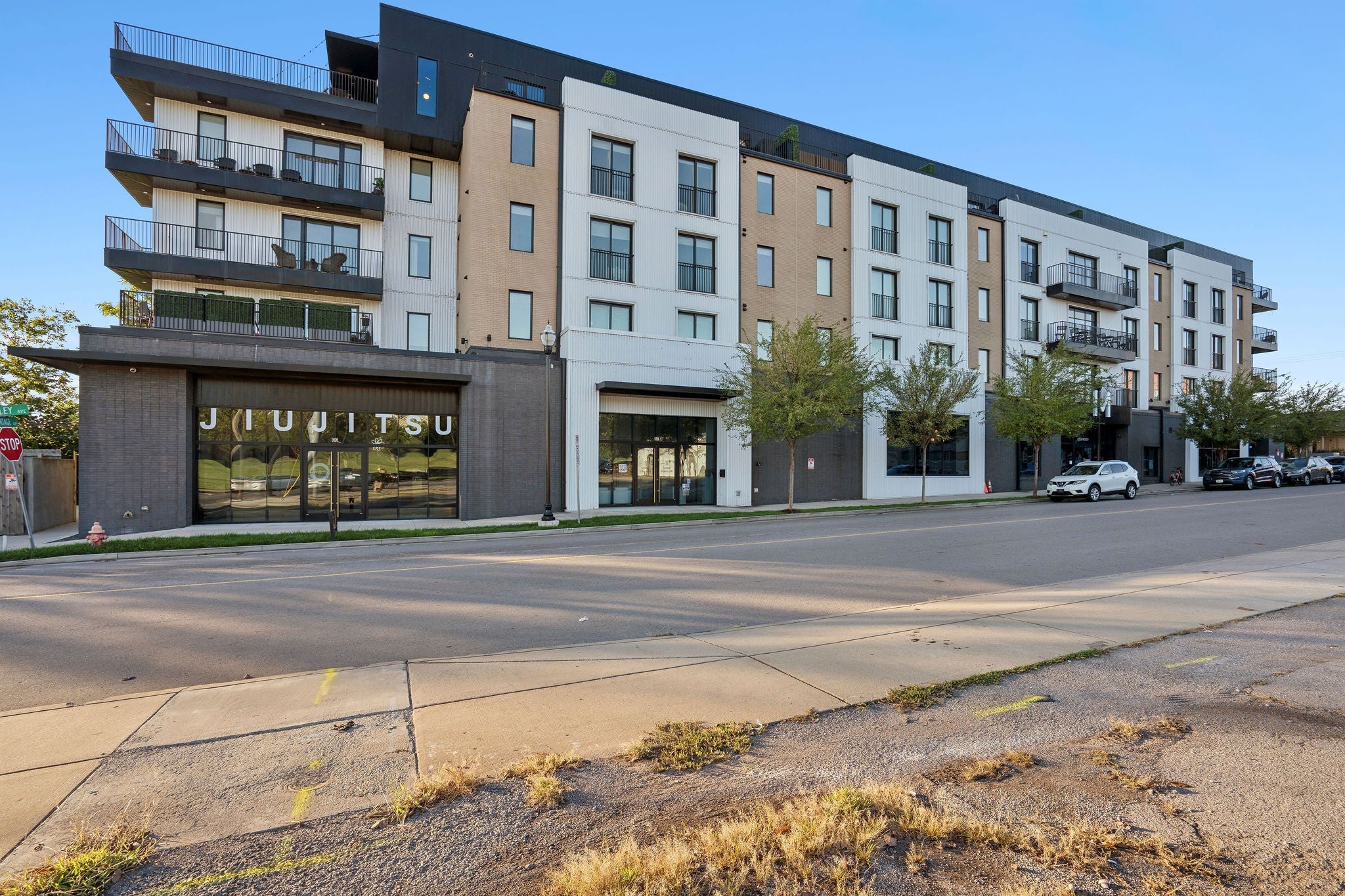 65 Lindsley Ave 312