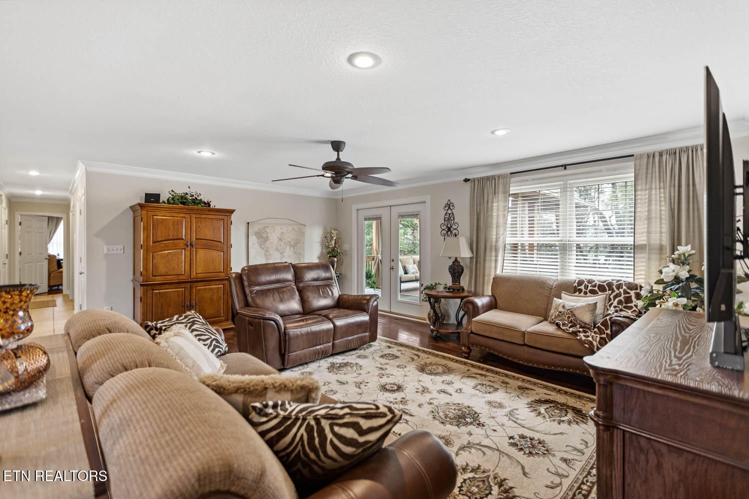 3748 Whitworth Drive