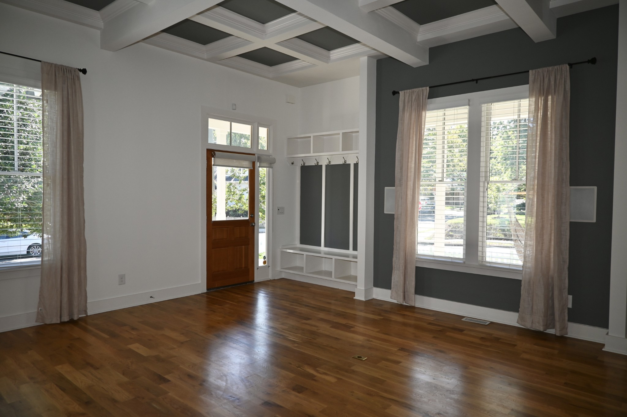 2115 Grantland Ave