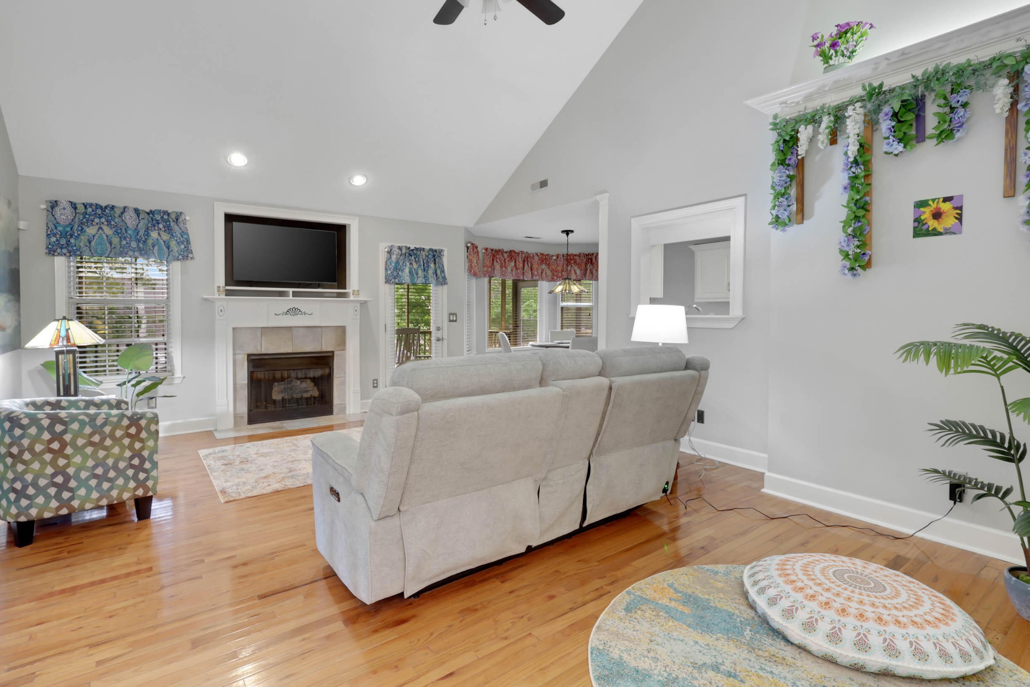 976 Fuller Glen Circle