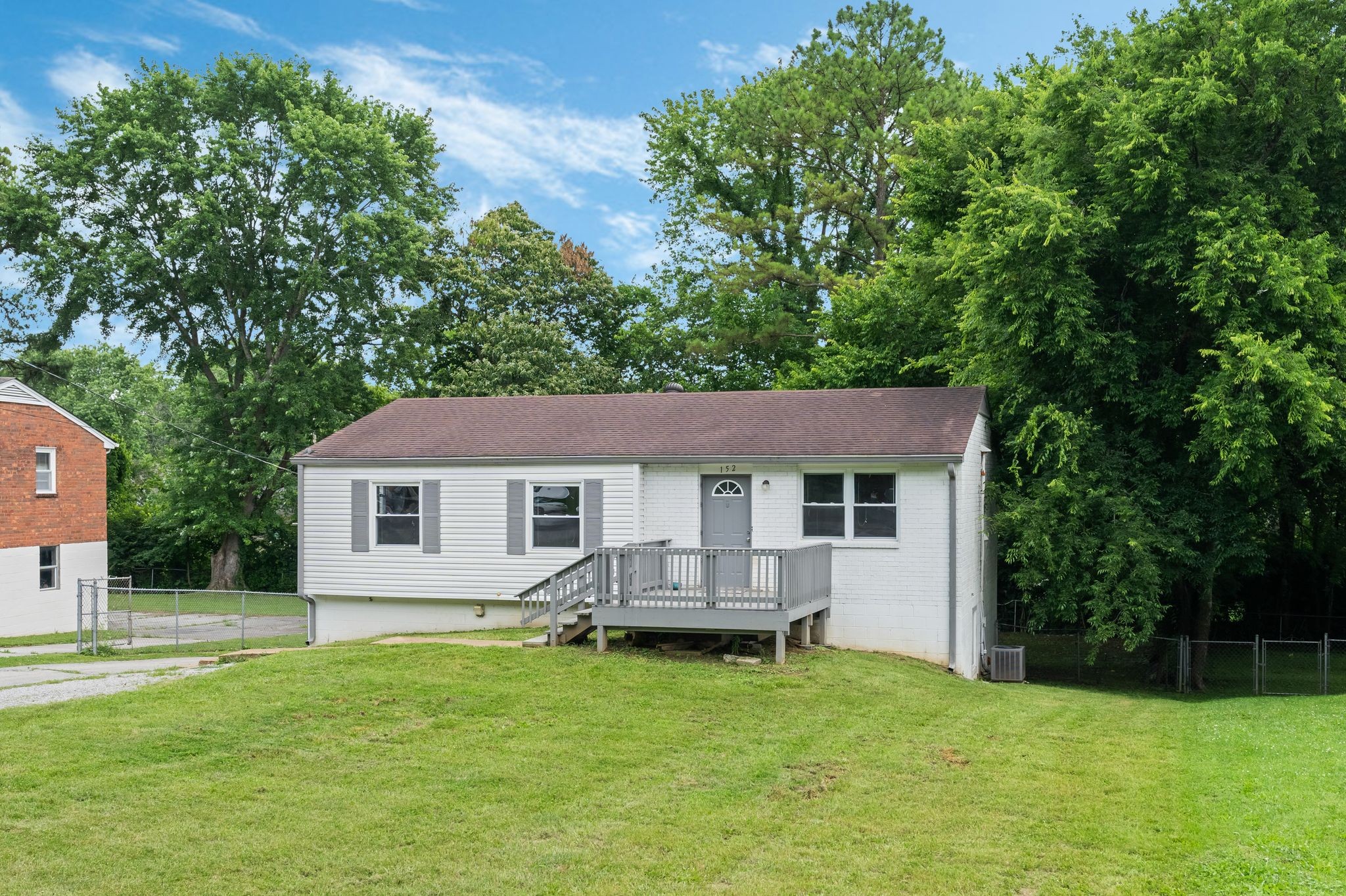 152 Cadet Ln