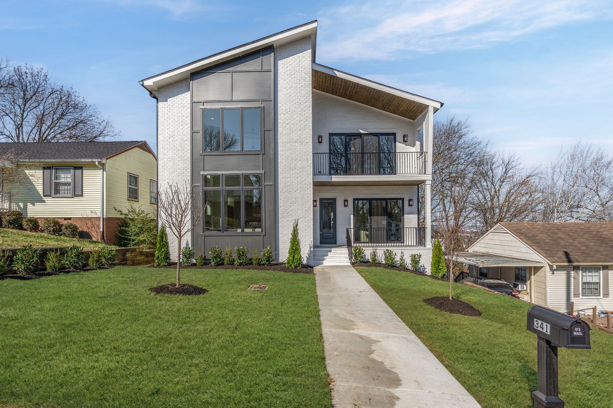 341 Chamberlin St