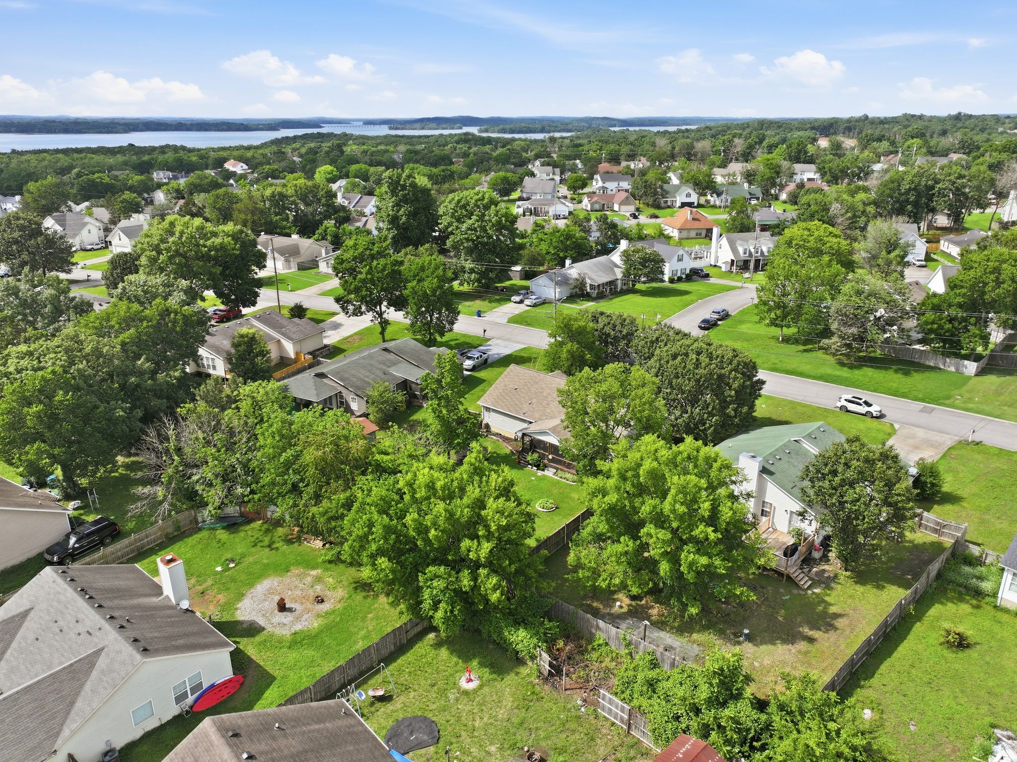 337 Lake Forest Dr