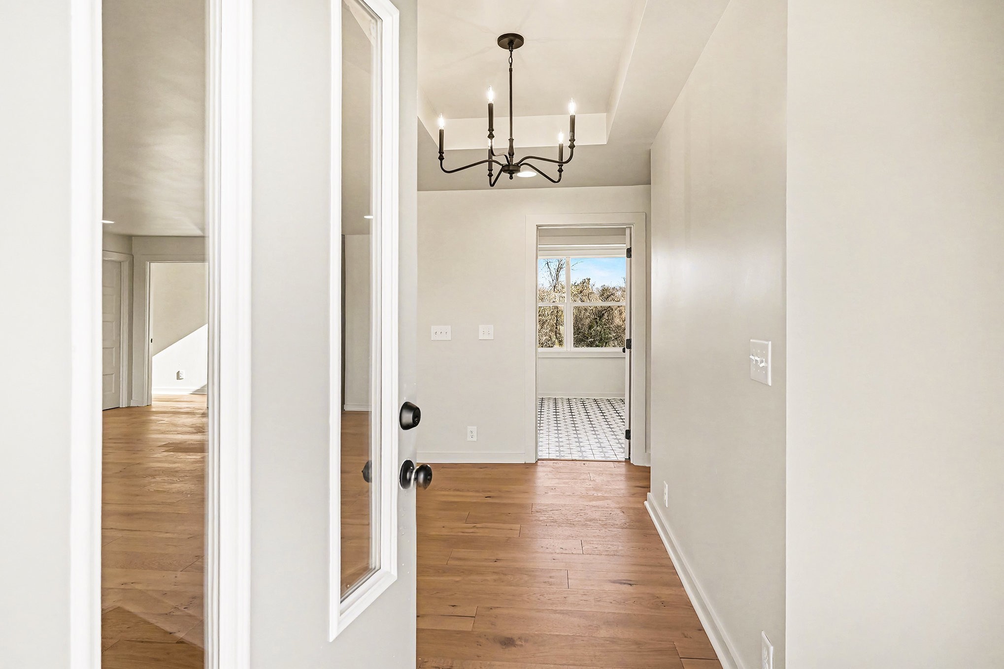 1616 Saundersville Ferry Rd