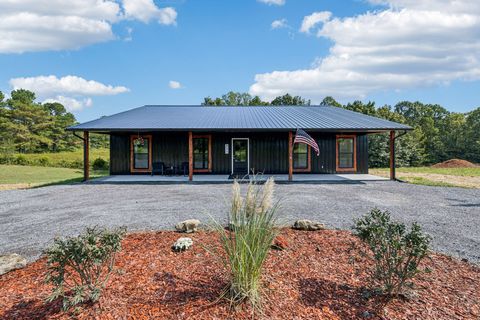 233 Ralph Spivey Ln Gainesboro TN 38562