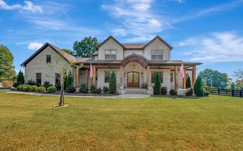 153 Riverwood Dr Hendersonville TN 37075