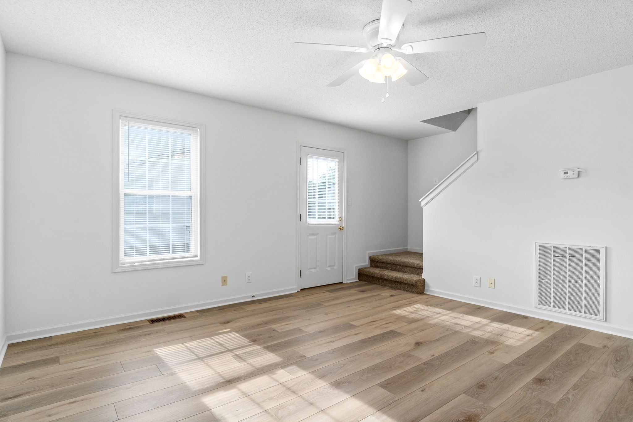 Oak Grove, Kentucky 42262, United States, 2 Bedrooms Bedrooms, ,2 BathroomsBathrooms,Residential,Active,105429