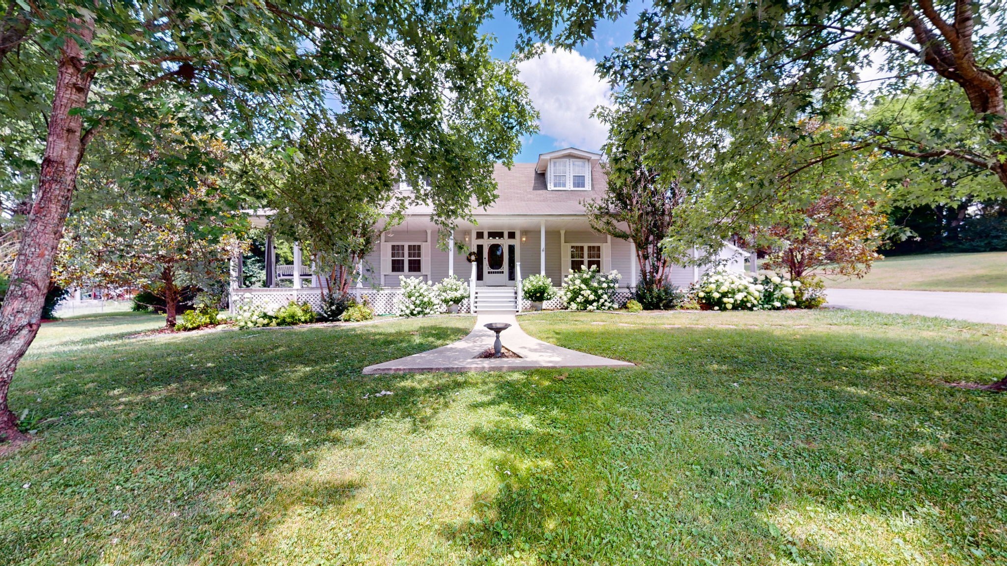113 Yell Dr E