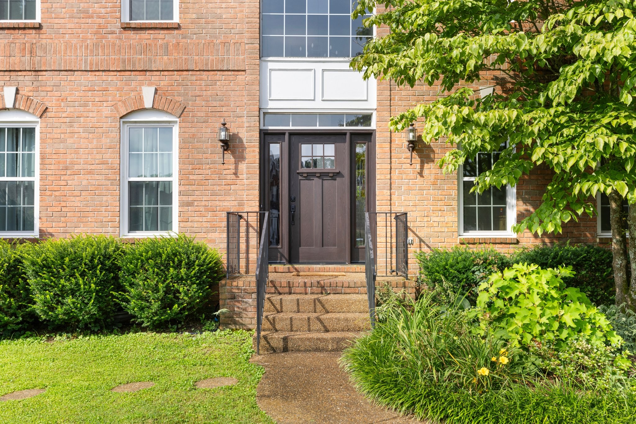 909 Miranda Pl