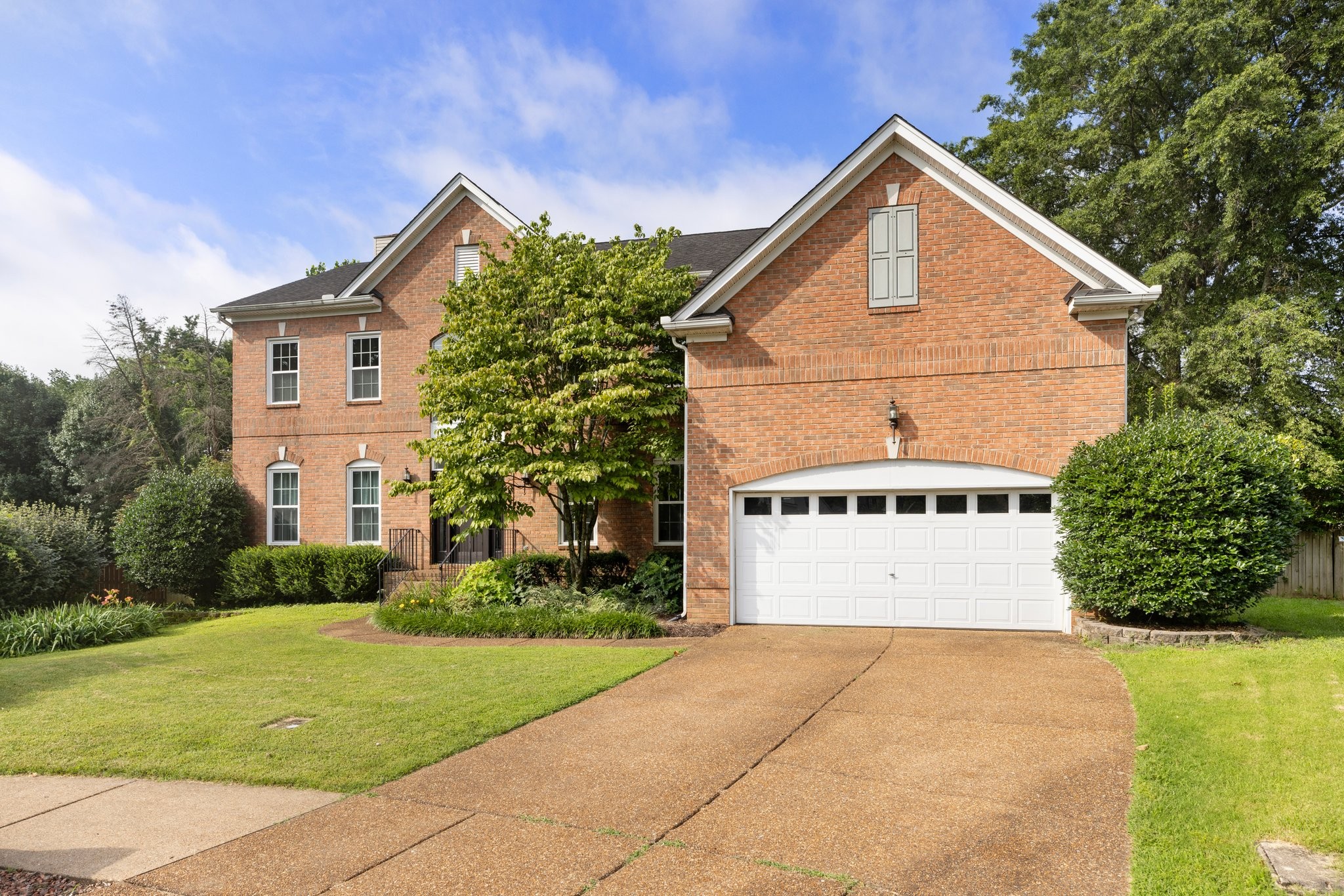 909 Miranda Pl