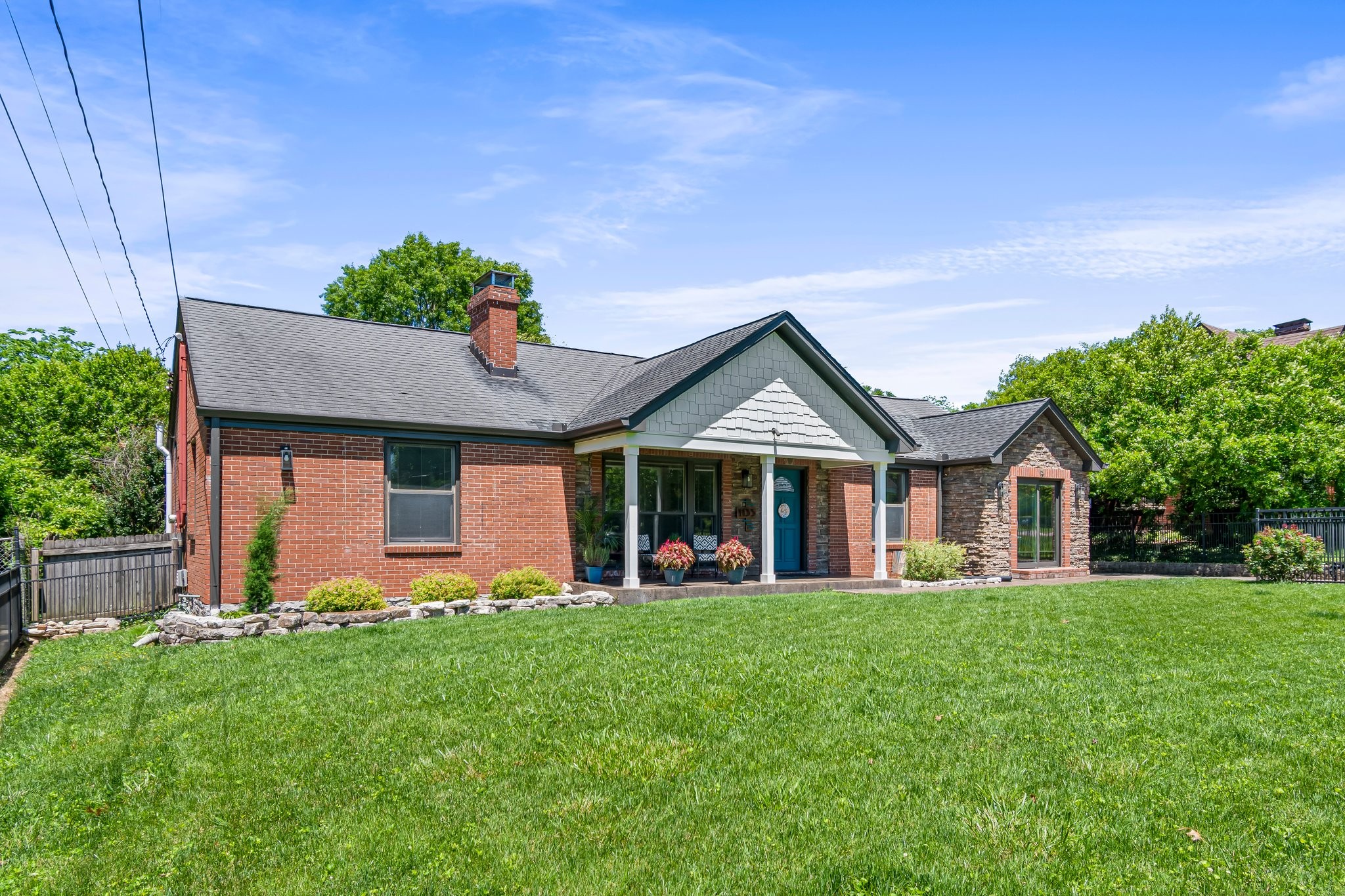 1135 Riverwood Dr