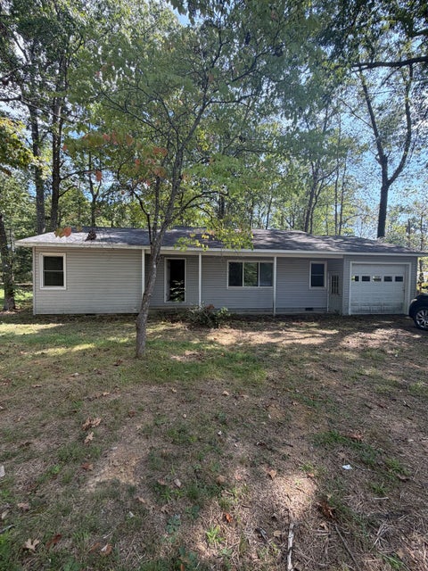 Photo of 61 Peterson Ln, Sparta, TN 38583 (MLS # 3609870)