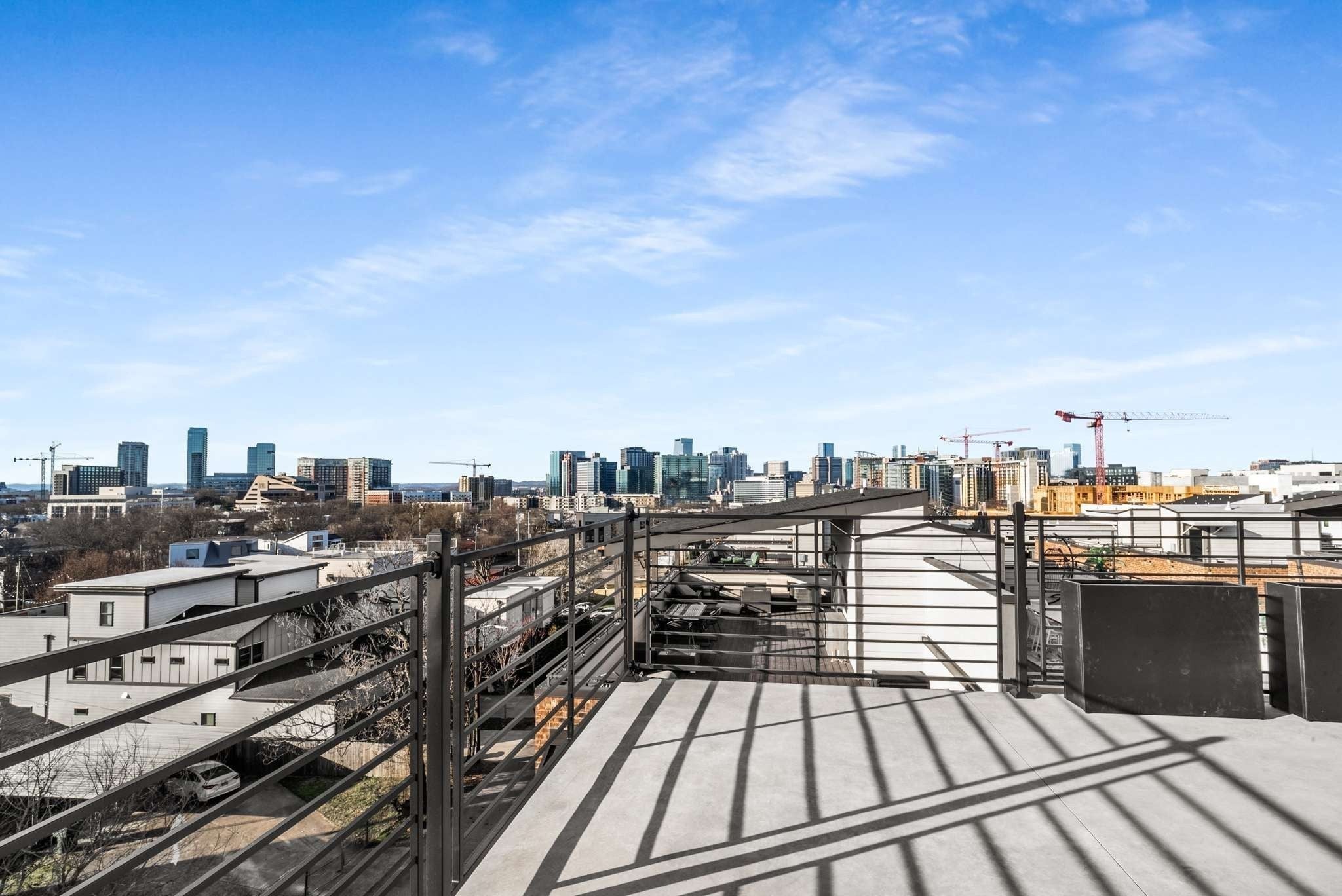 4.0-bed rental at 1017 12th Ave S B