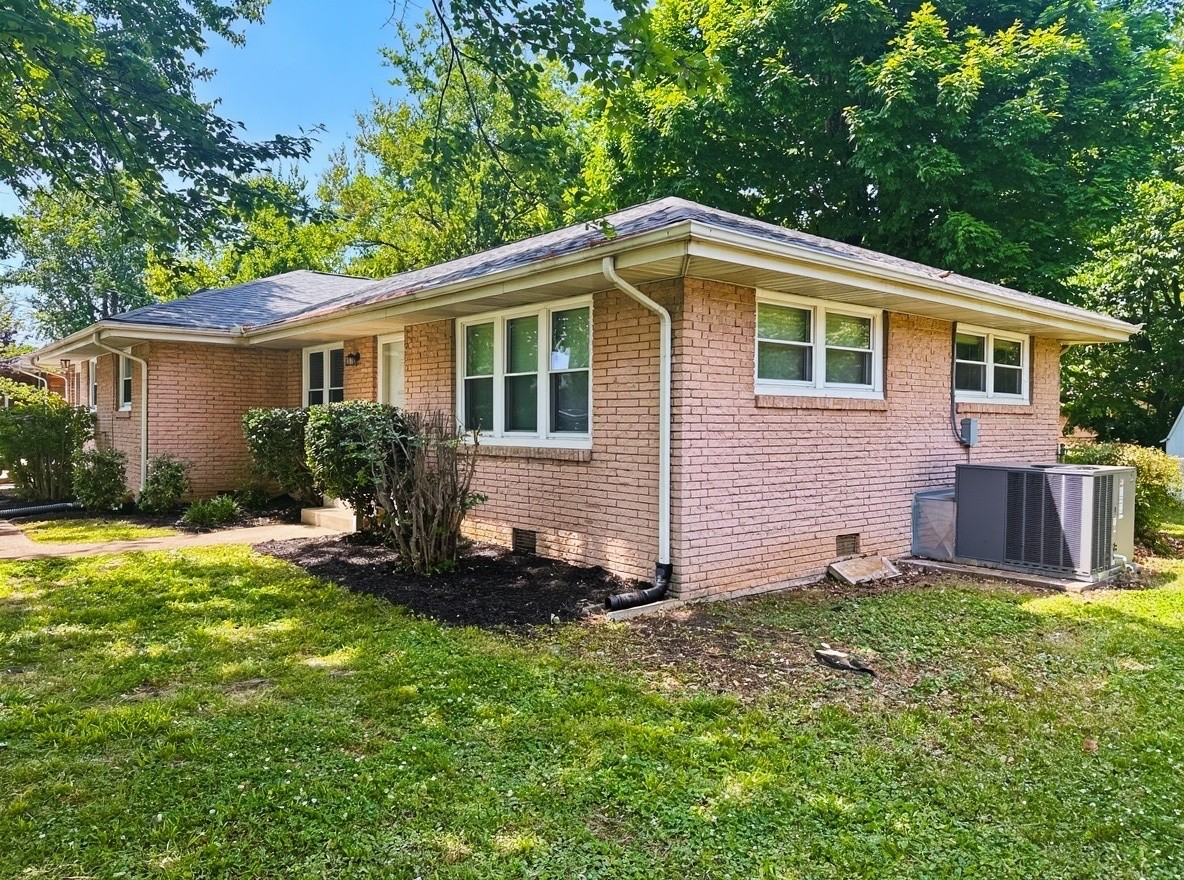 910 Glenwood Dr