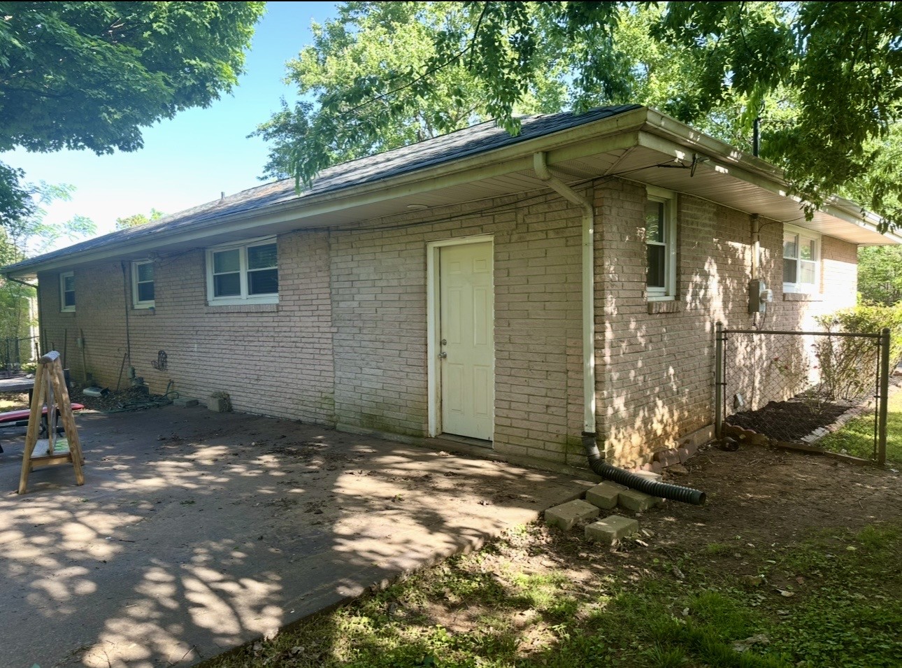 910 Glenwood Dr