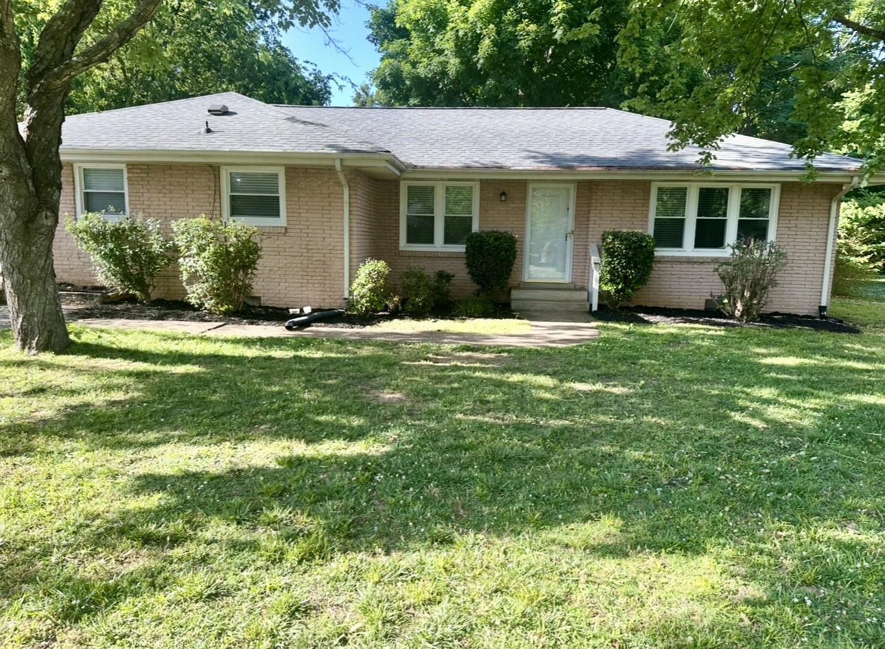 910 Glenwood Dr